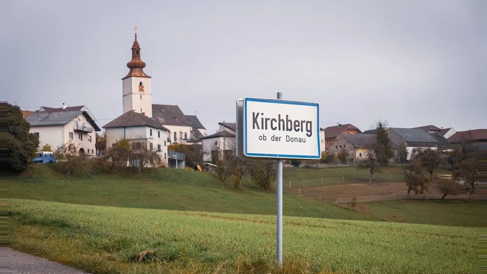 Der Schock in Kirchberg (Bez. Rohrbach) nach der Bluttat ist groß.