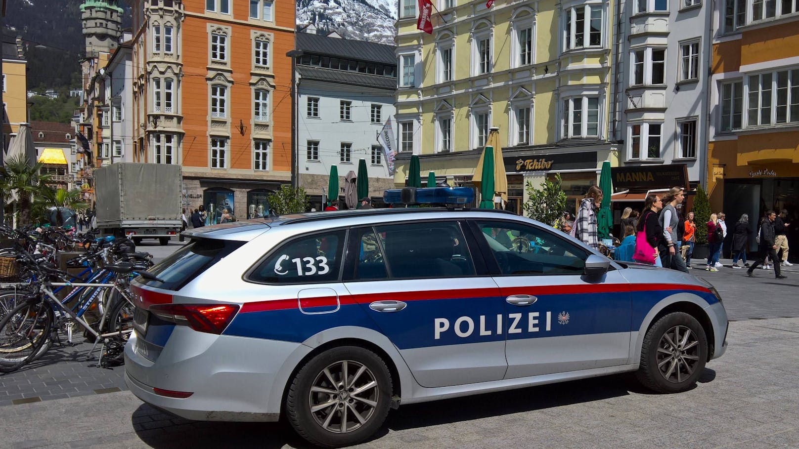 27-Jähriger verursacht Mega-Schaden mitten in Innsbruck