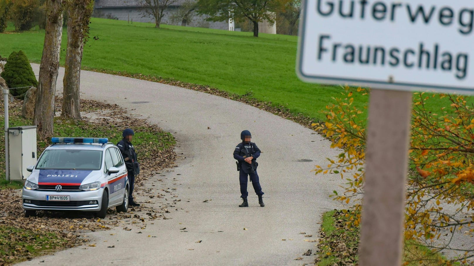 Einsatz in der Nacht – Wald umstellt, Anwohner in Angst