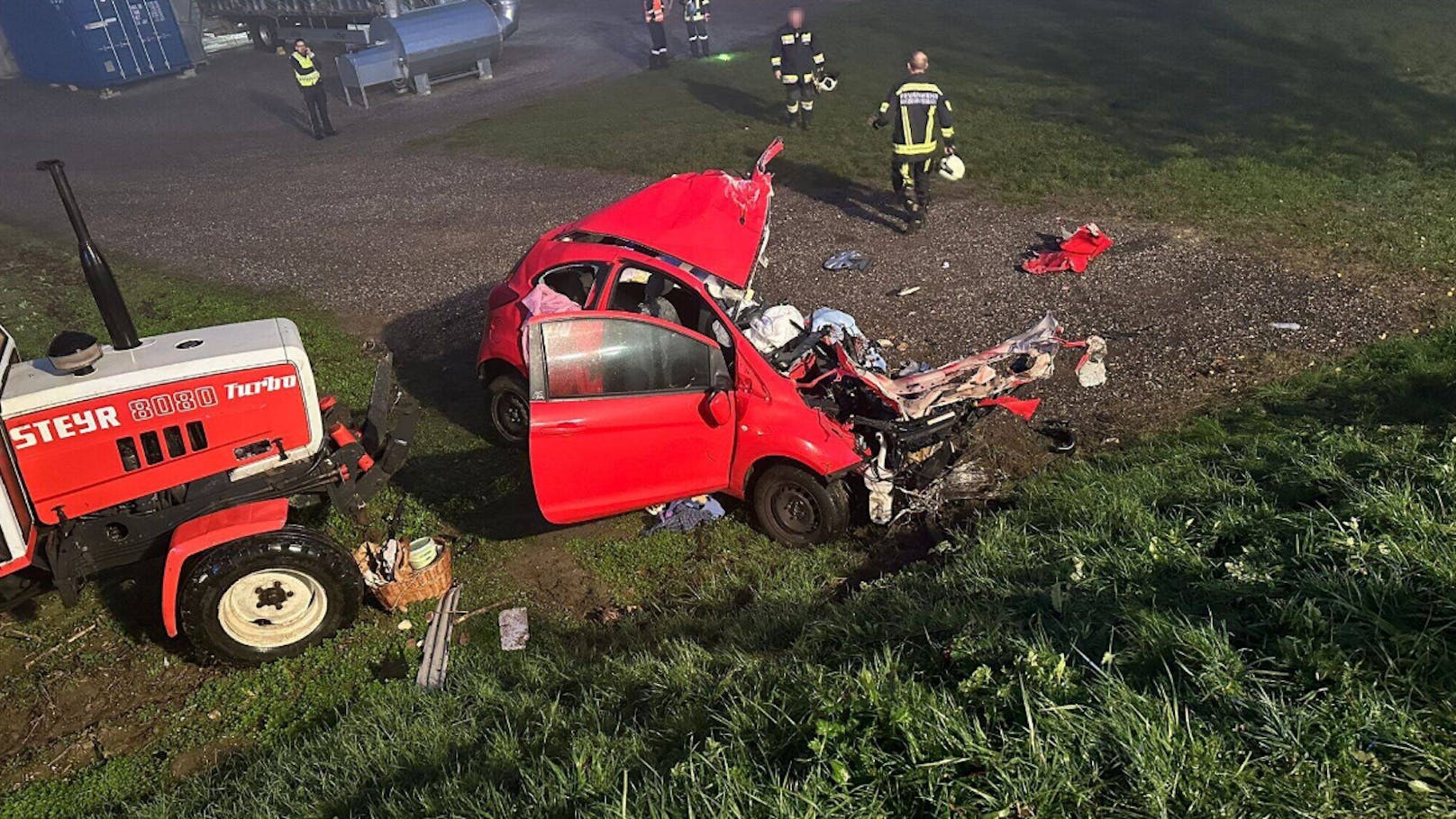 Tödlicher Verkehrsunfall auf der B4﻿