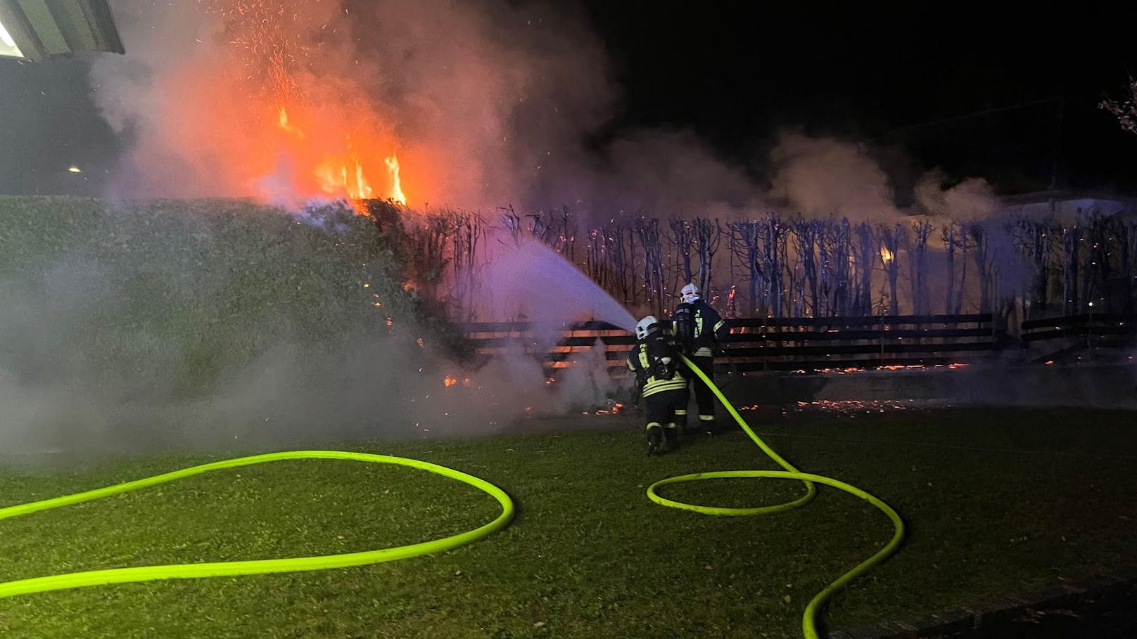 Brandserie – Zündler hält Landeshauptstadt in Atem