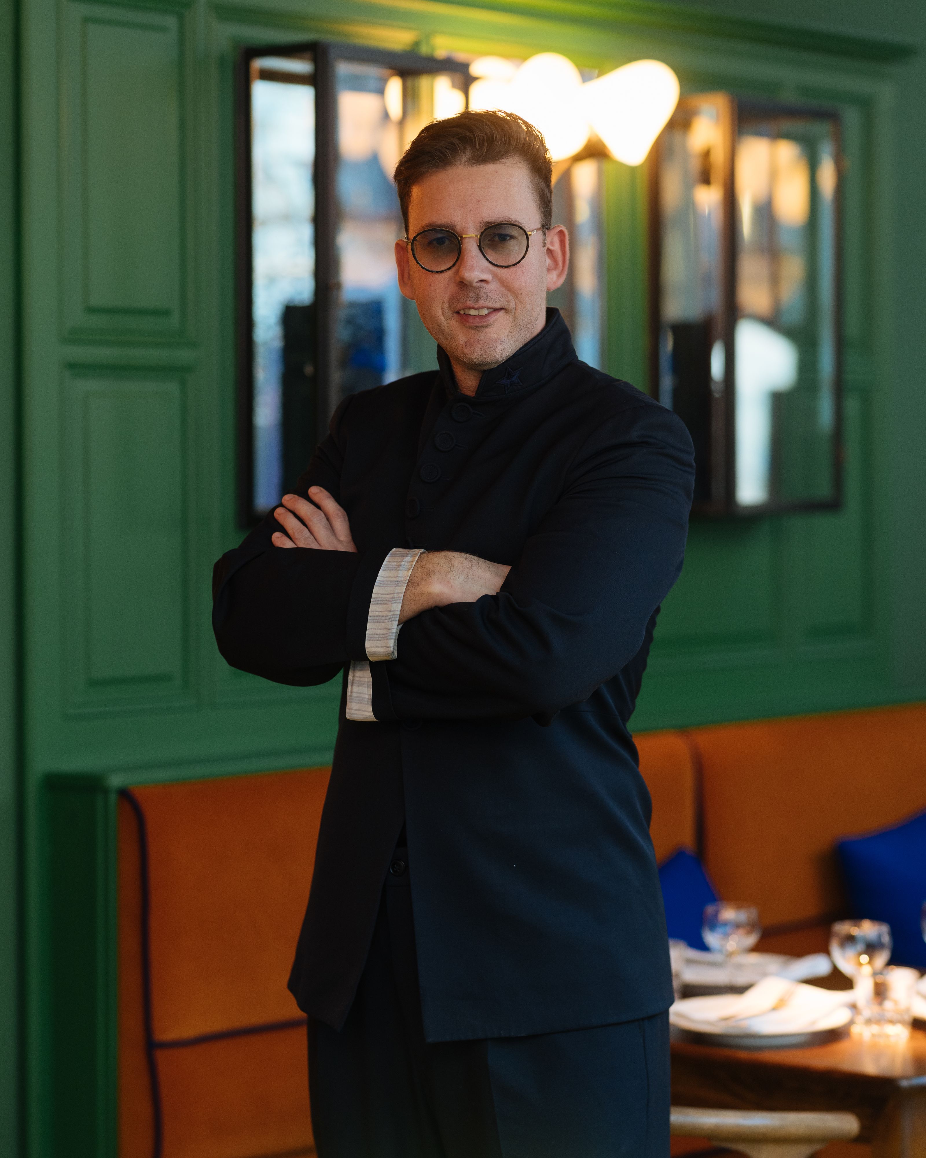 Im Mittelpunkt der Cellini-Küche steht Carlo Neumann, dessen internationale Laufbahn ihn von den Hauben-Küchen Österreichs bis hin zu den feinsten Restaurants in New York und Modena geführt hat.