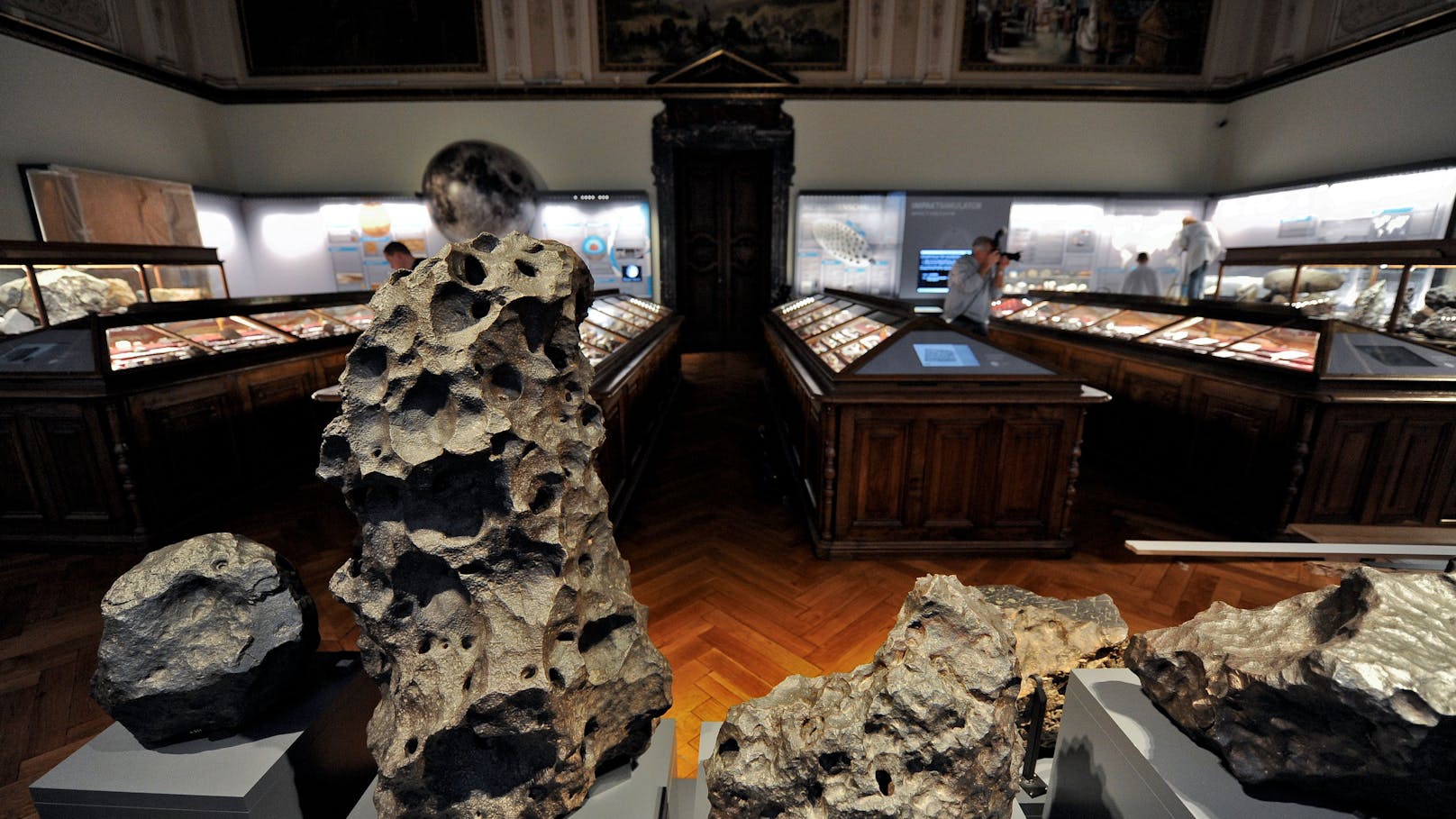 Im Naturhistorische Museum in Wien können zahlreiche Meteoriten bestaunt werden.