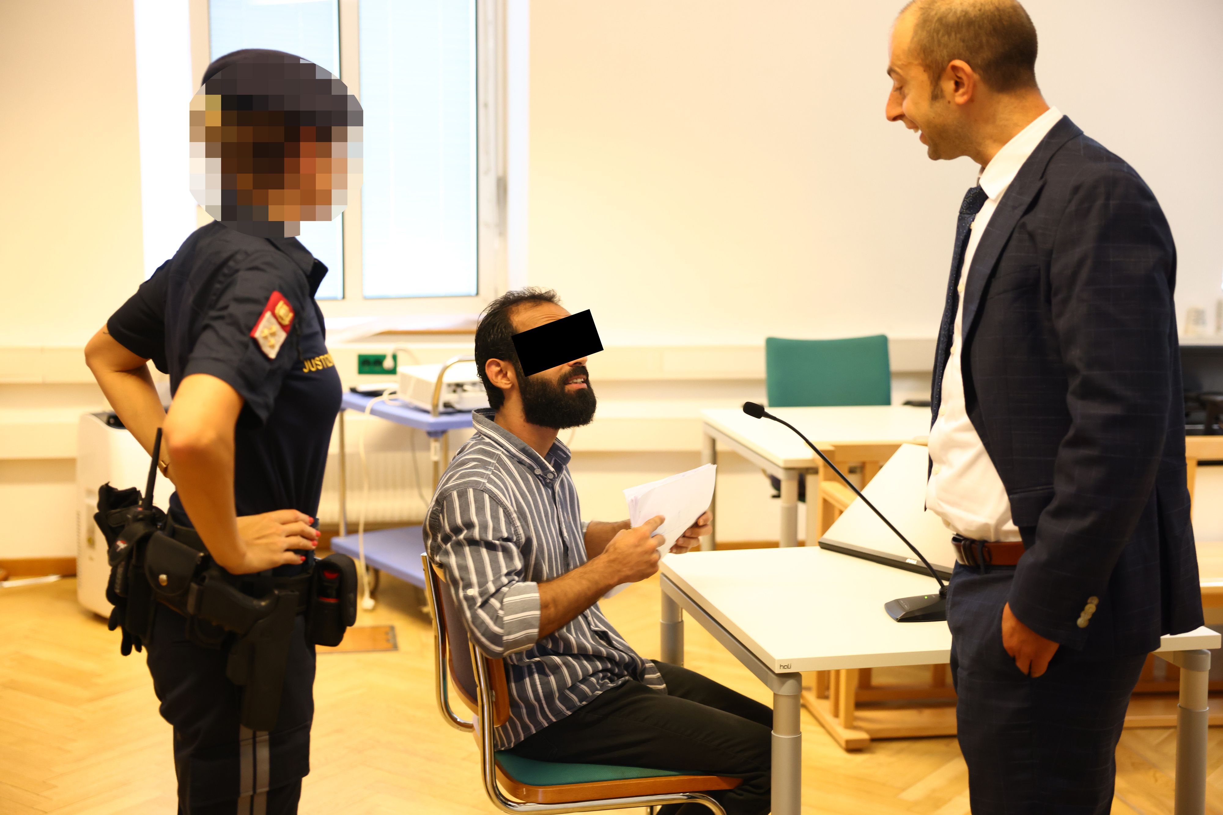 Der Angeklagte Iraker soll Strom abgezapft haben – fasste 15 Monate teilbedingte Haft aus.