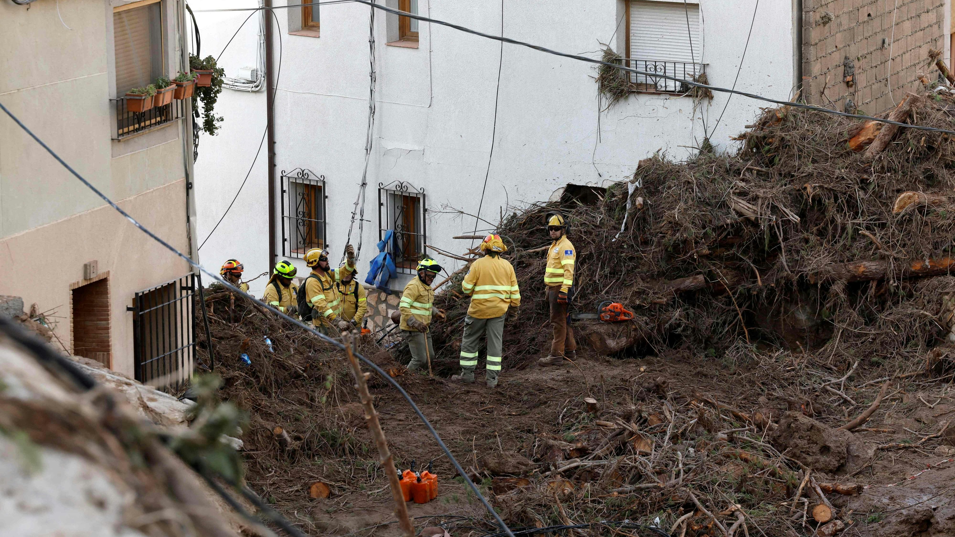 Aufräumarbeiten in Letur im Hinterland der Stadt Murcia