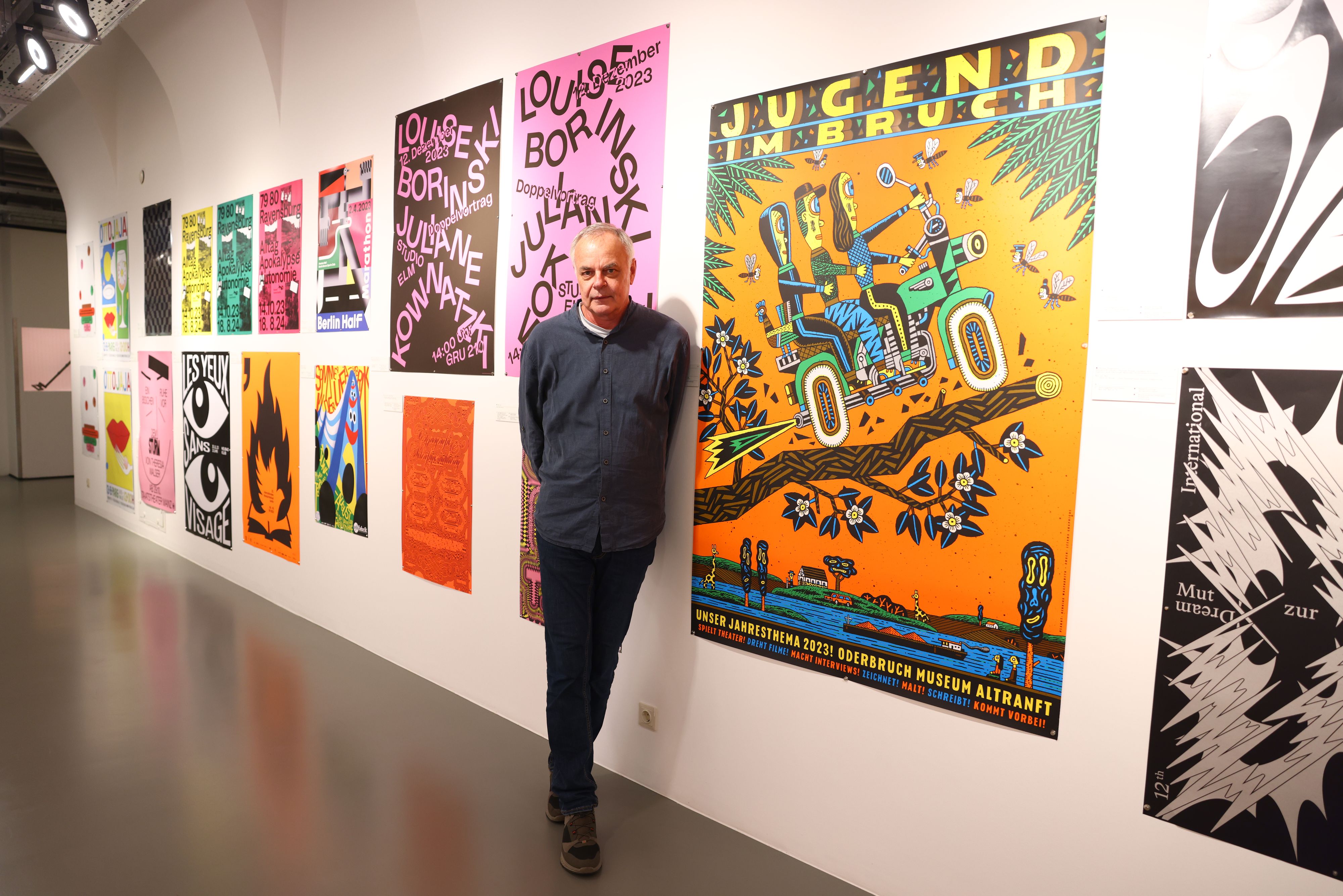 Peter Klinger hat die Austellung kuratiert.