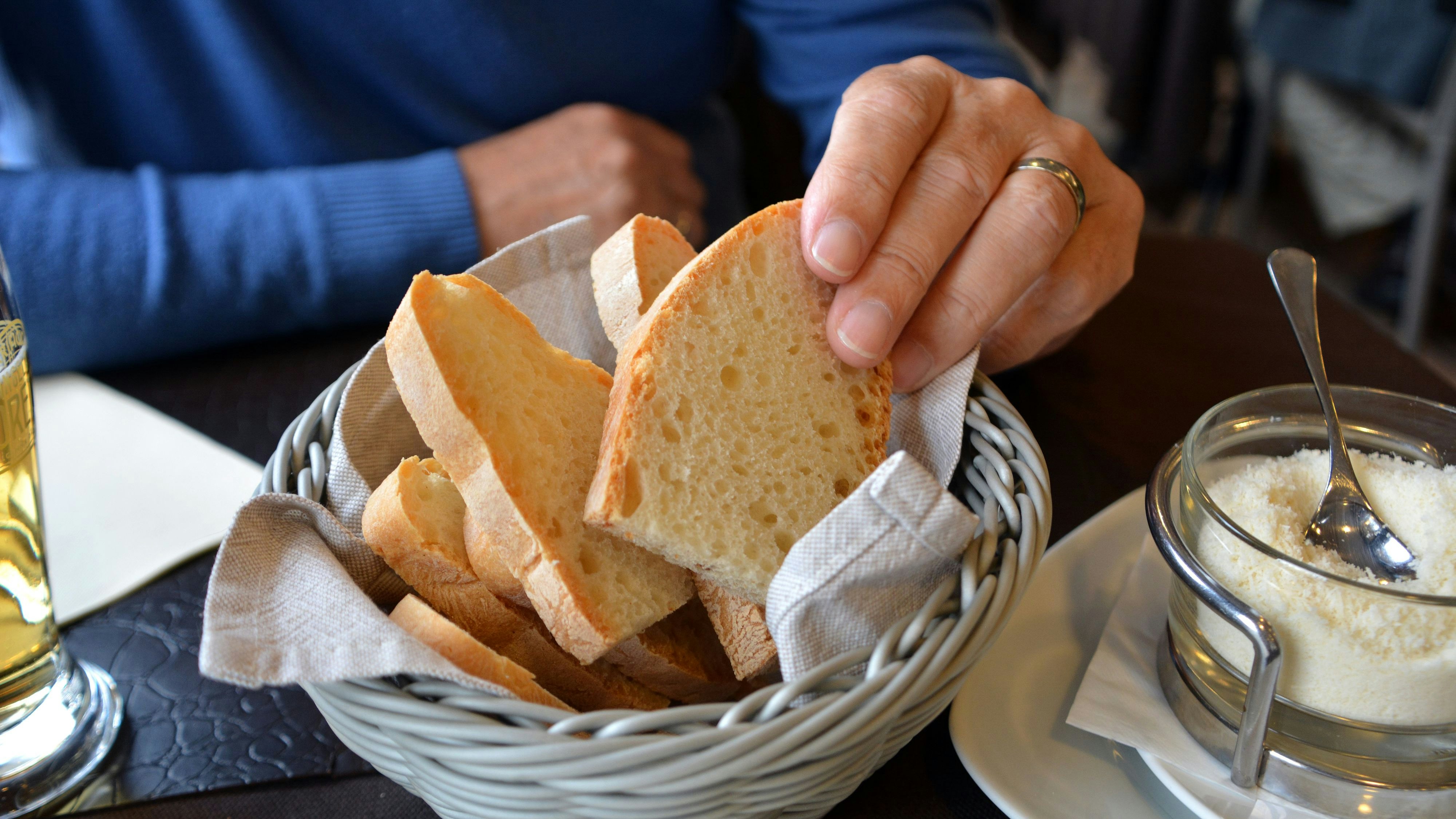 Brot und Aufstrich können bis zu 5 Euro extra kosten.