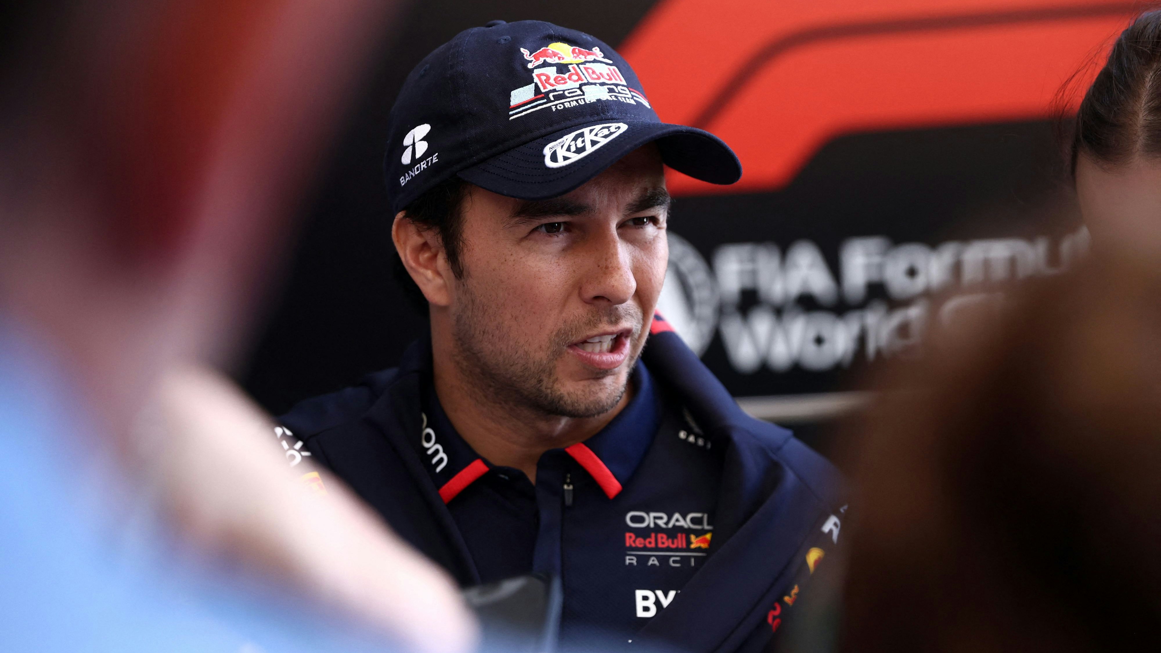 Formel-1-Ass Sergio Perez glaubt weiterhin an seinen Verbleib bei Red Bull. 
