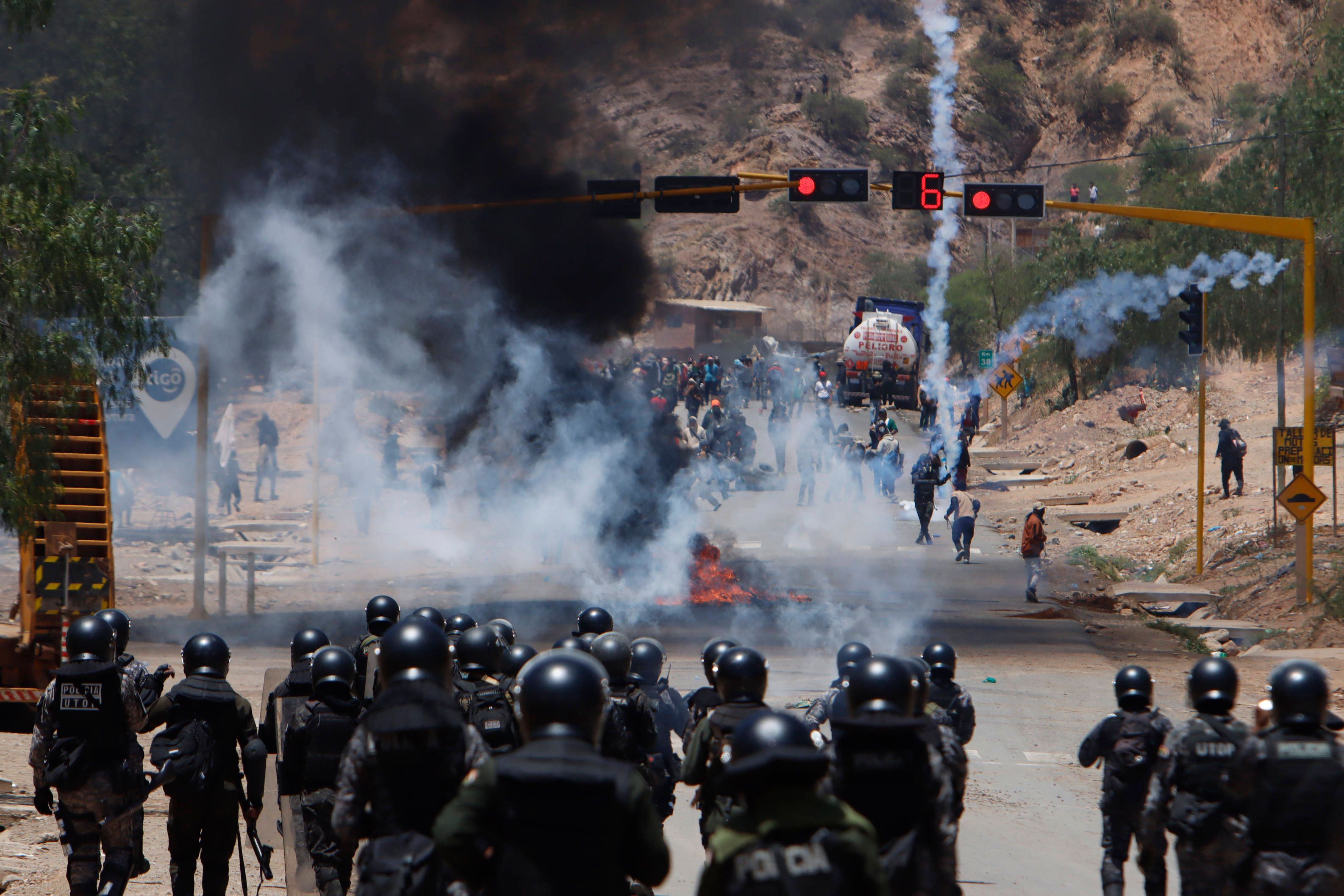Morales-Anhänger und Sicherheitskräfte gerieten  schon am Freitag in Cochabamba aneinander.