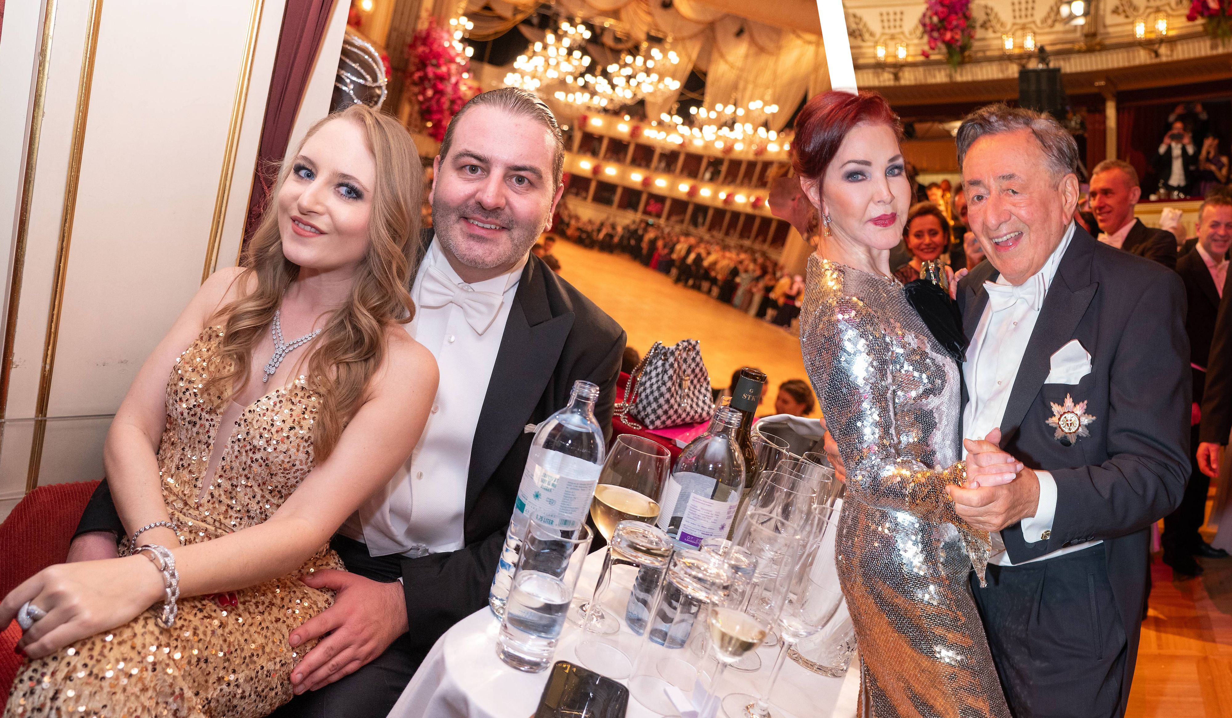 Jacqueline und Leo Lugner, Richard Lugner (✝91) mit Elvis-Witwe Priscilla Presley.