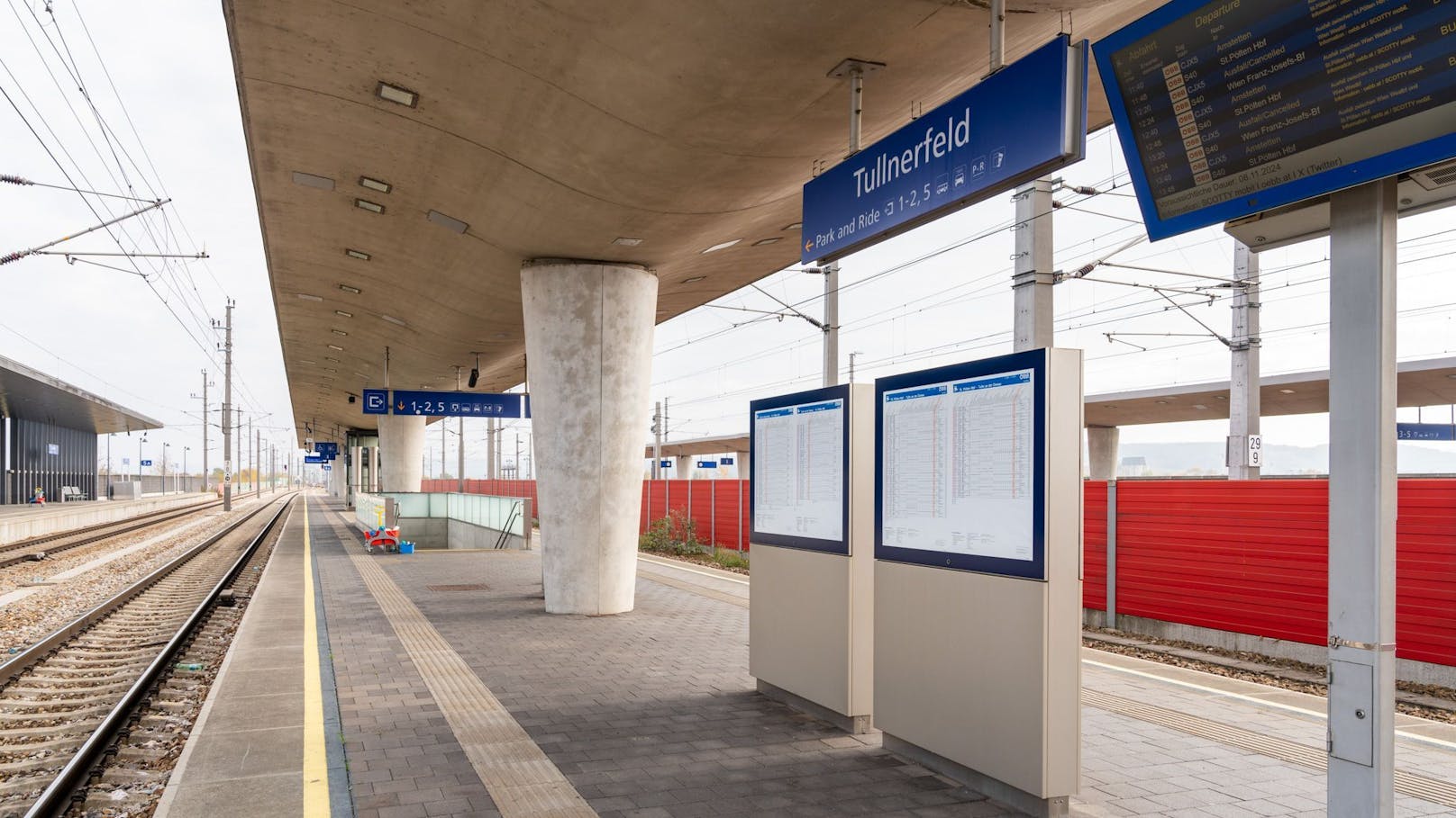 Bahnhof Tullnerfeld nimmt wieder Betrieb auf.