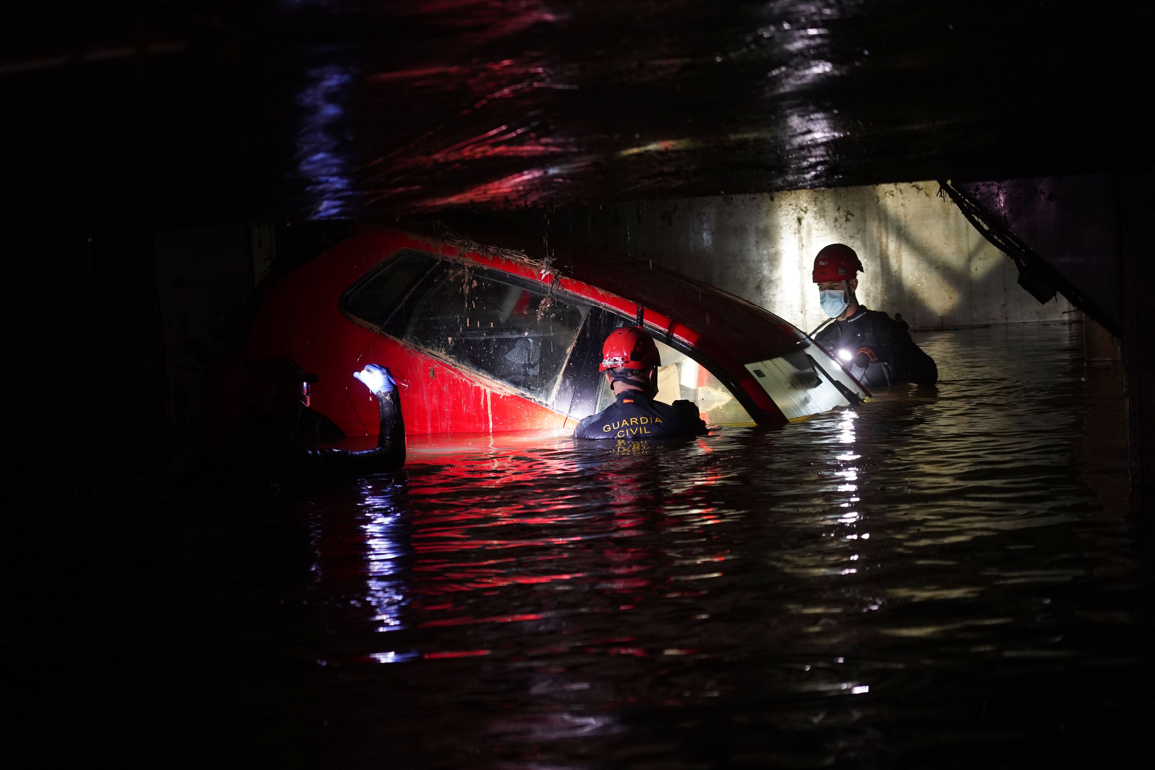 Todesflut: Die beklemmende Suche in der Tiefgarage