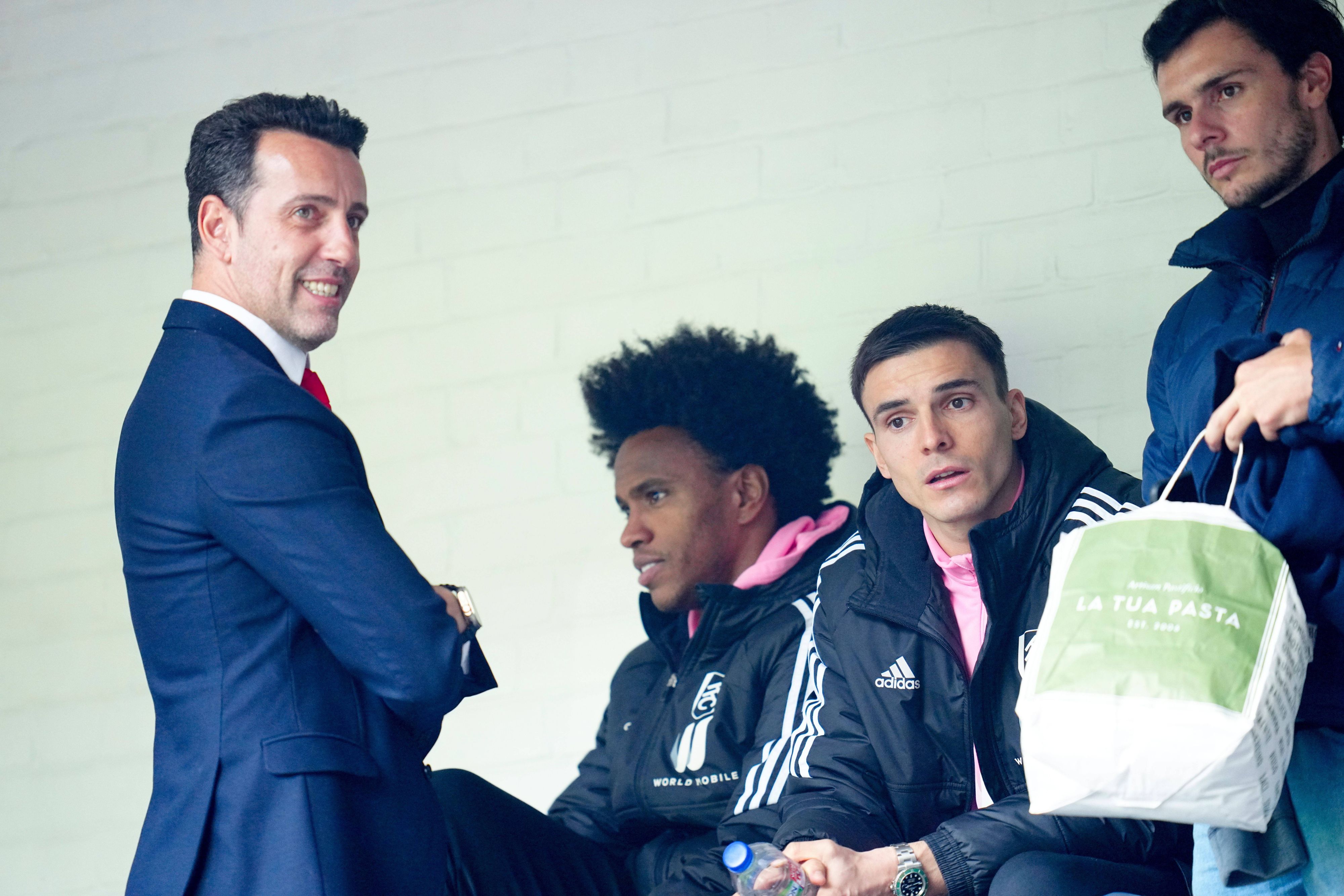 Sportdirektor Edu: Top-Transfers getätigt.