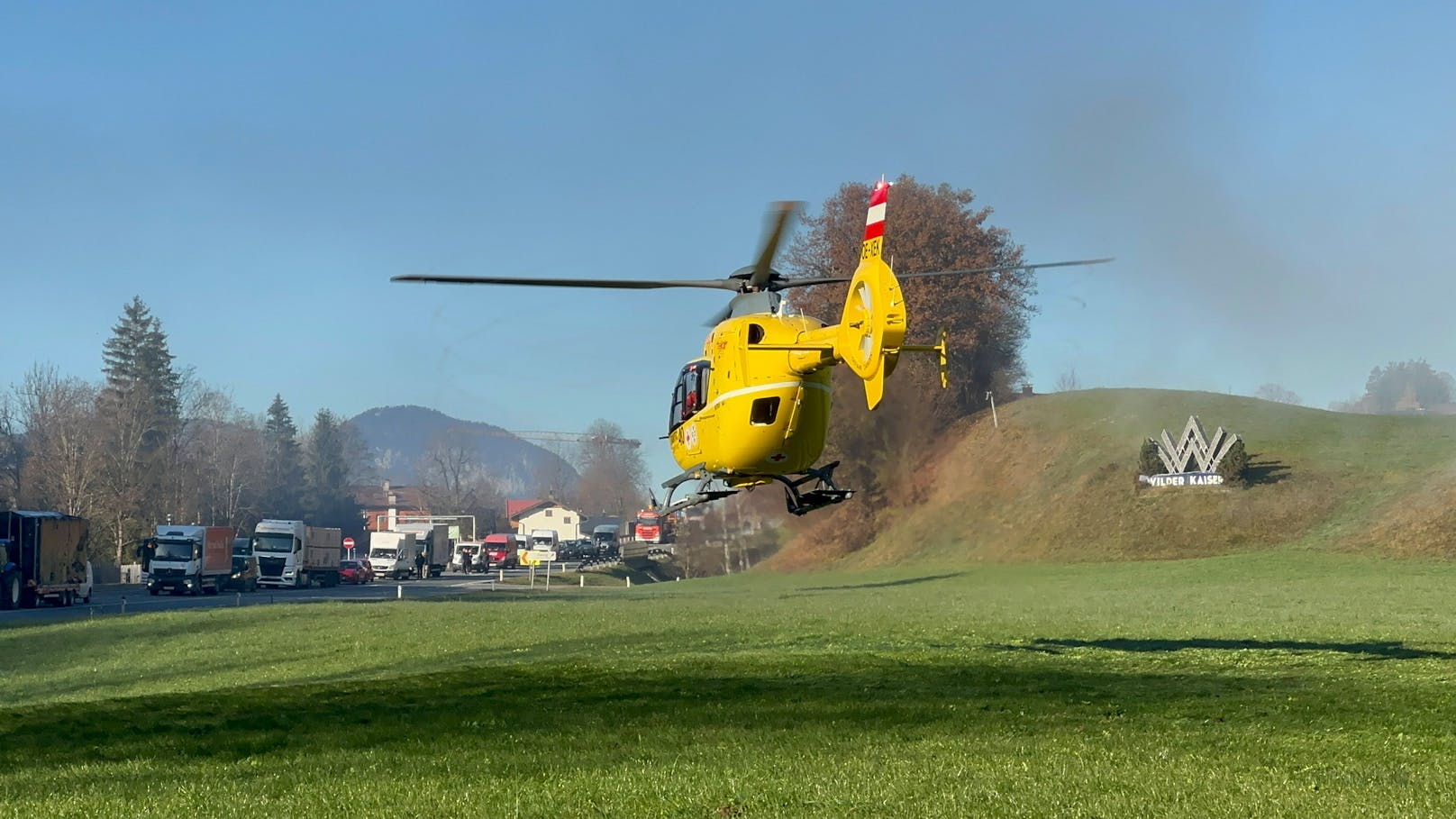 In Going (Bezirk Kitzbühel) ist am Montagmorgen ein 68-jähriger Autofahrer gestorben.