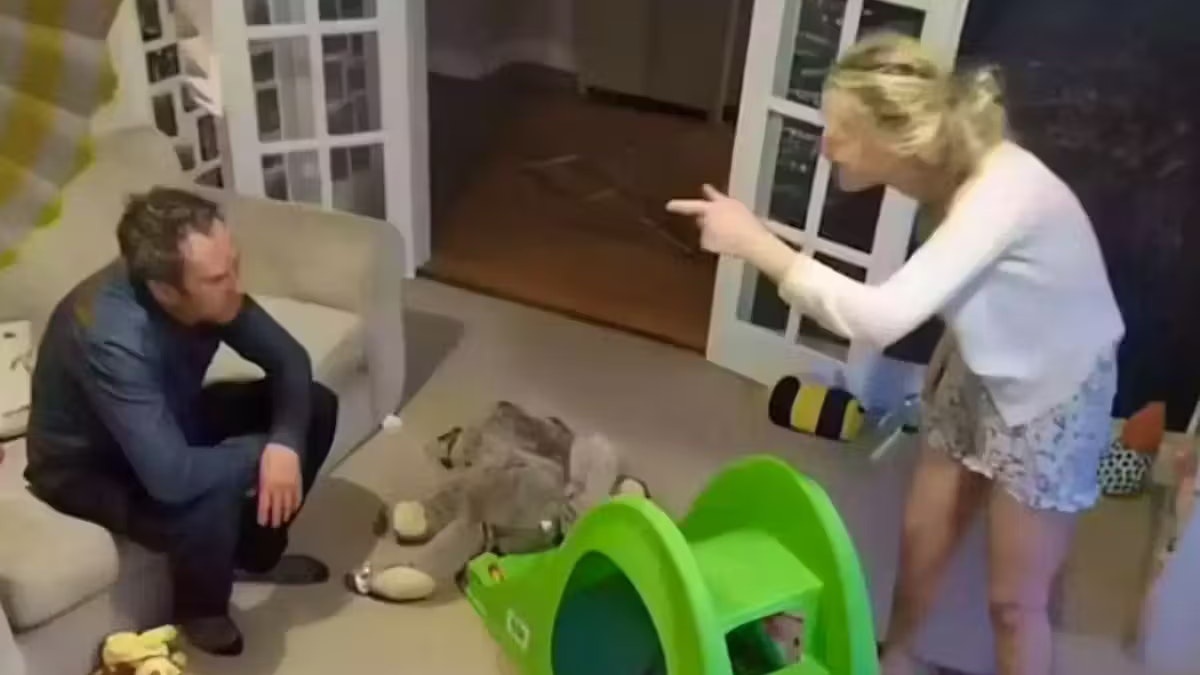 Auf Netflix in Großbritannien läuft eine Doku-Serie zur Geschichte von Richard Spencer (l.). Er wurde 20 Jahre lang von seiner Frau missbraucht.