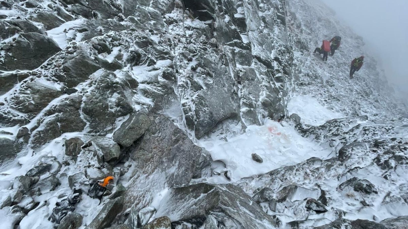 Zu einem tragischen Unglück kam es am Wochenende auf der Gerlachspitze. Eine polnische Touristengruppe versuchte, den höchsten Gipfel&nbsp;der Hohen Tatra (Slowakei) zu erklimmen. Doch sie waren schlecht ausgerüstet.