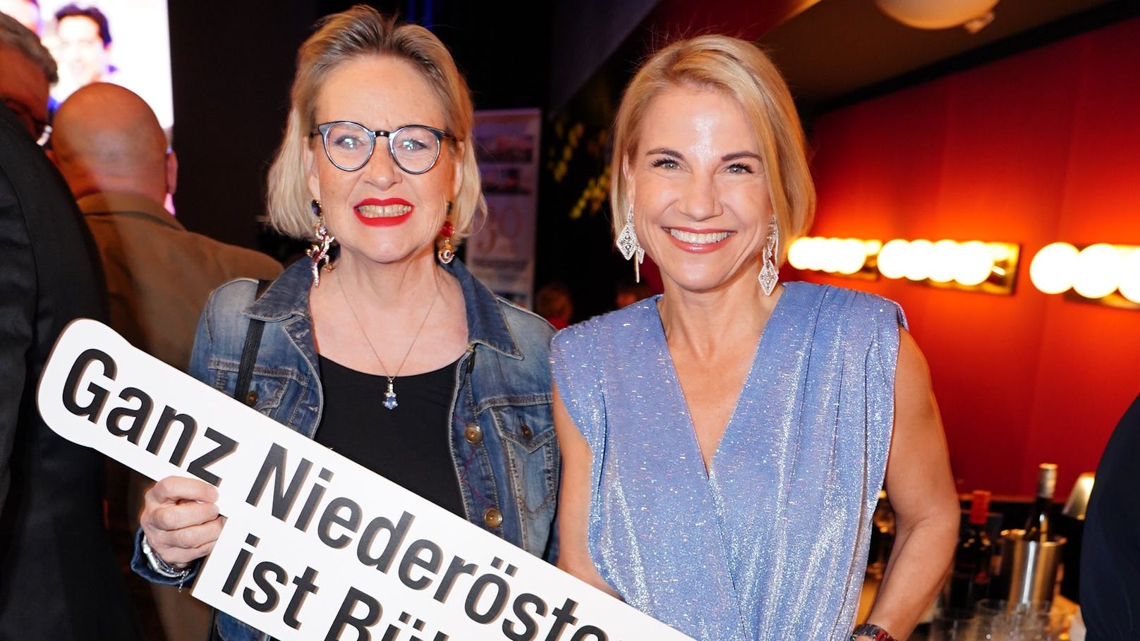 Elisabeth Engstler mit Kristina Sprenger