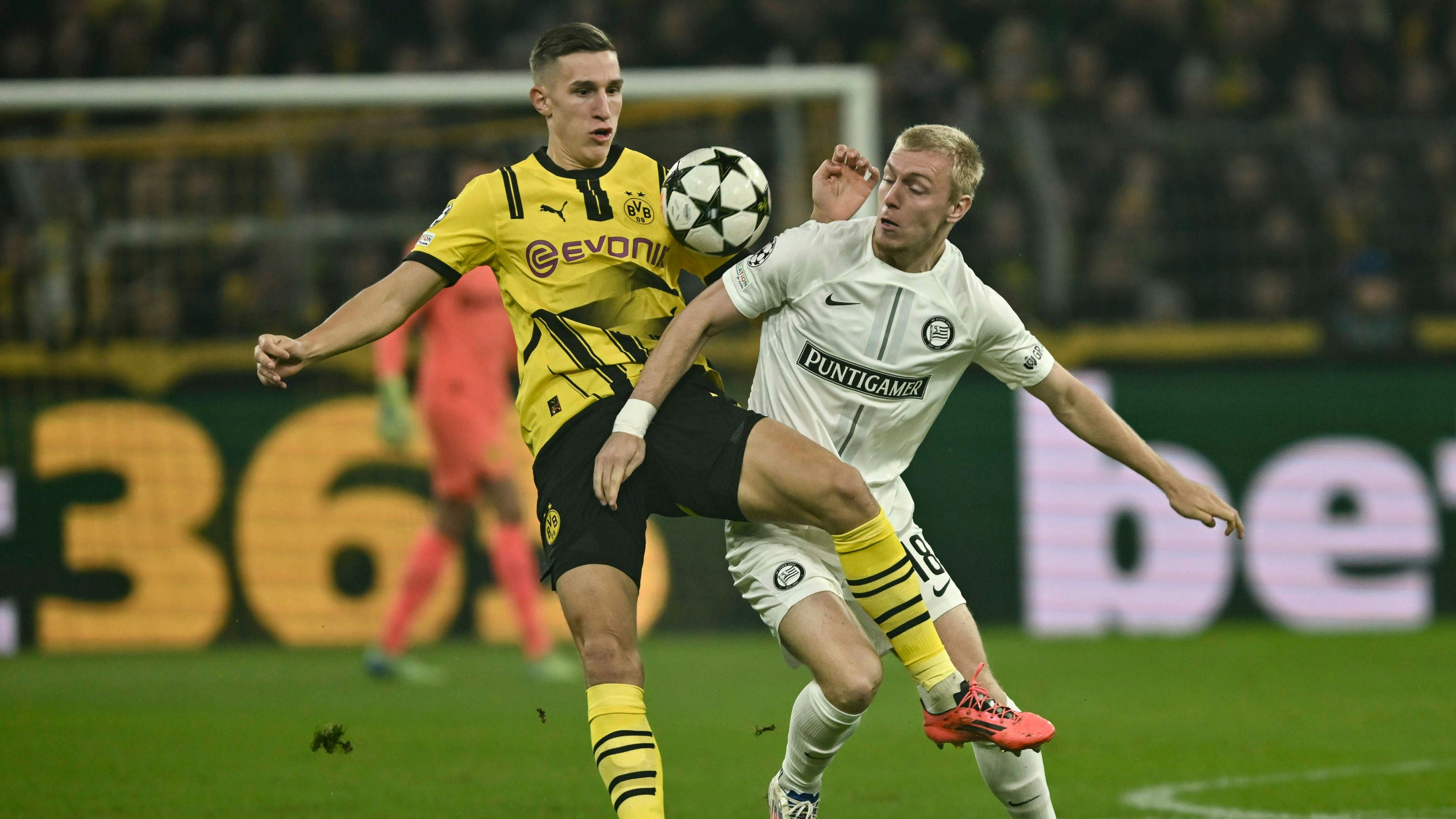 Sturm gegen Dortmund vor der "Gelben Wand".