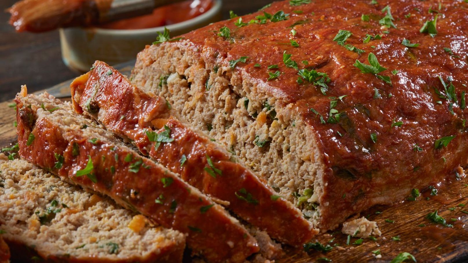 Moist Turkey and Spinach Meatloaf with Shredded Onion, Carrots and Garlic