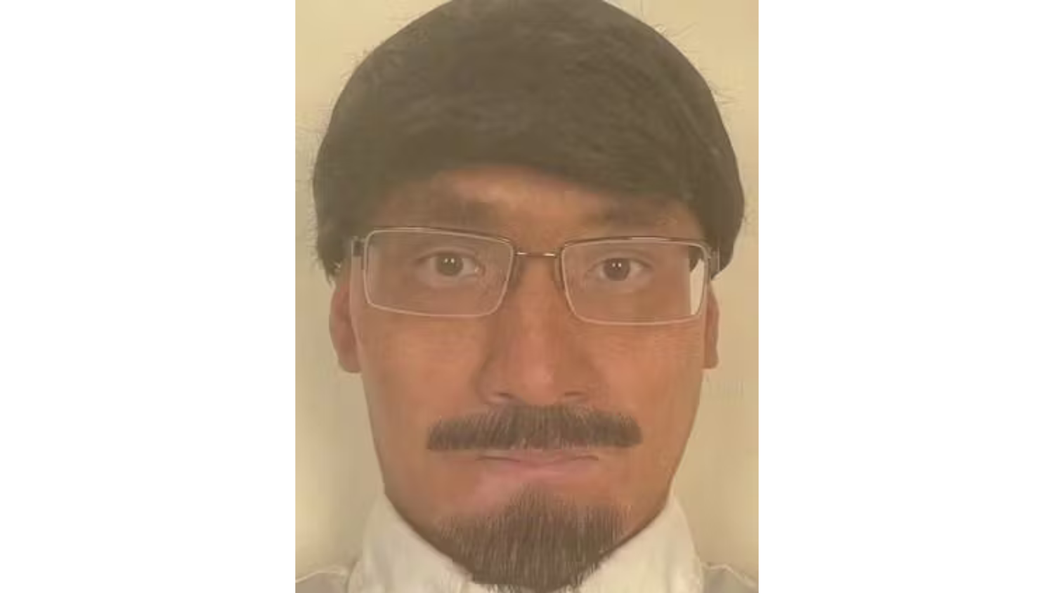 So hatte sich Thomas Kwan verkleidet. Zusätzlich trug er eine Gesichtsmaske.