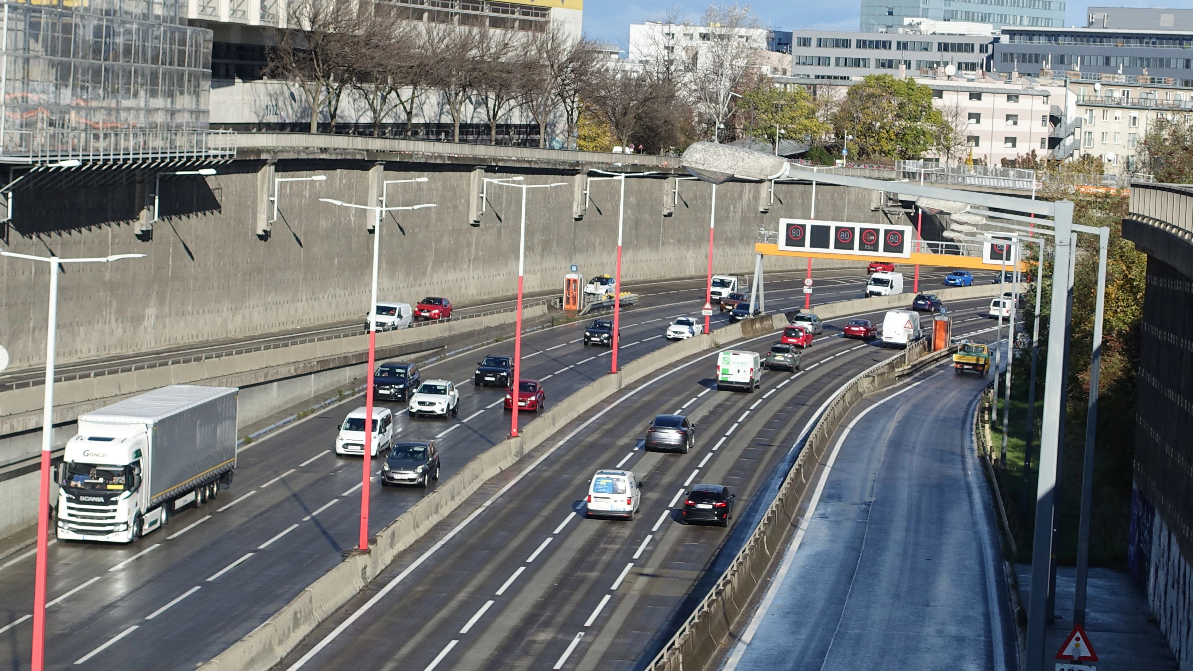 Die Auffahrt Auf Die A23 In Wien Favoriten In Fahrtrichtung Die Auffahrt Auf Die A23 In Wien Favoriten In Fahrtrichtung