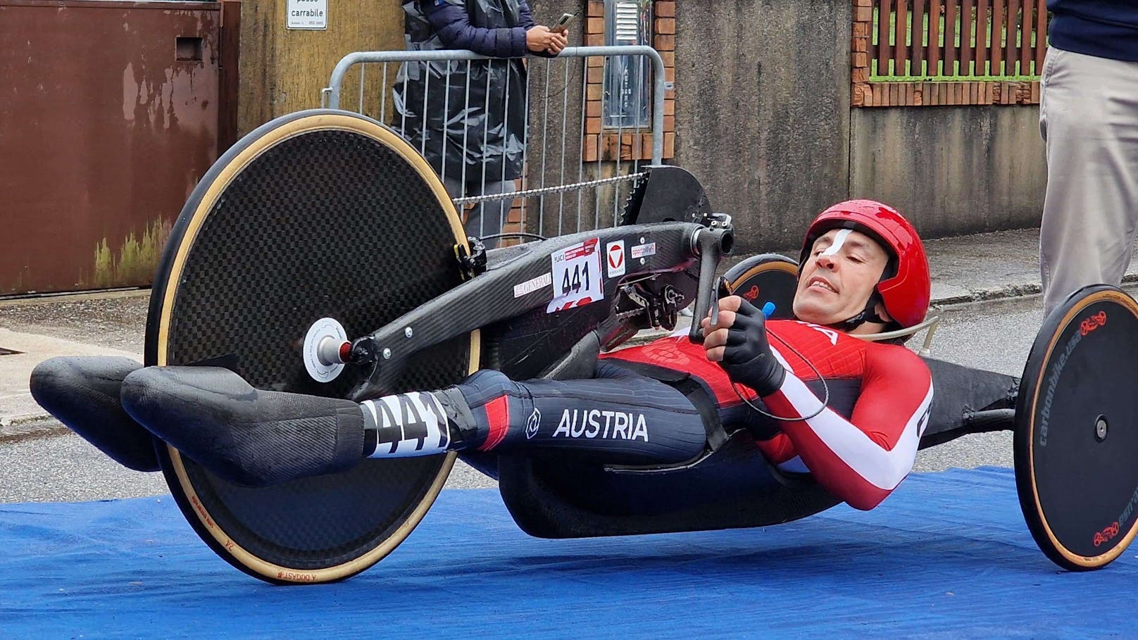 2017 stellte er einen Weltrekord im Para-Triathlon auf. 2023 und 2024 wurde Thomas Frühwirth als österreichischer Behindertensportler des Jahres ausgezeichnet.