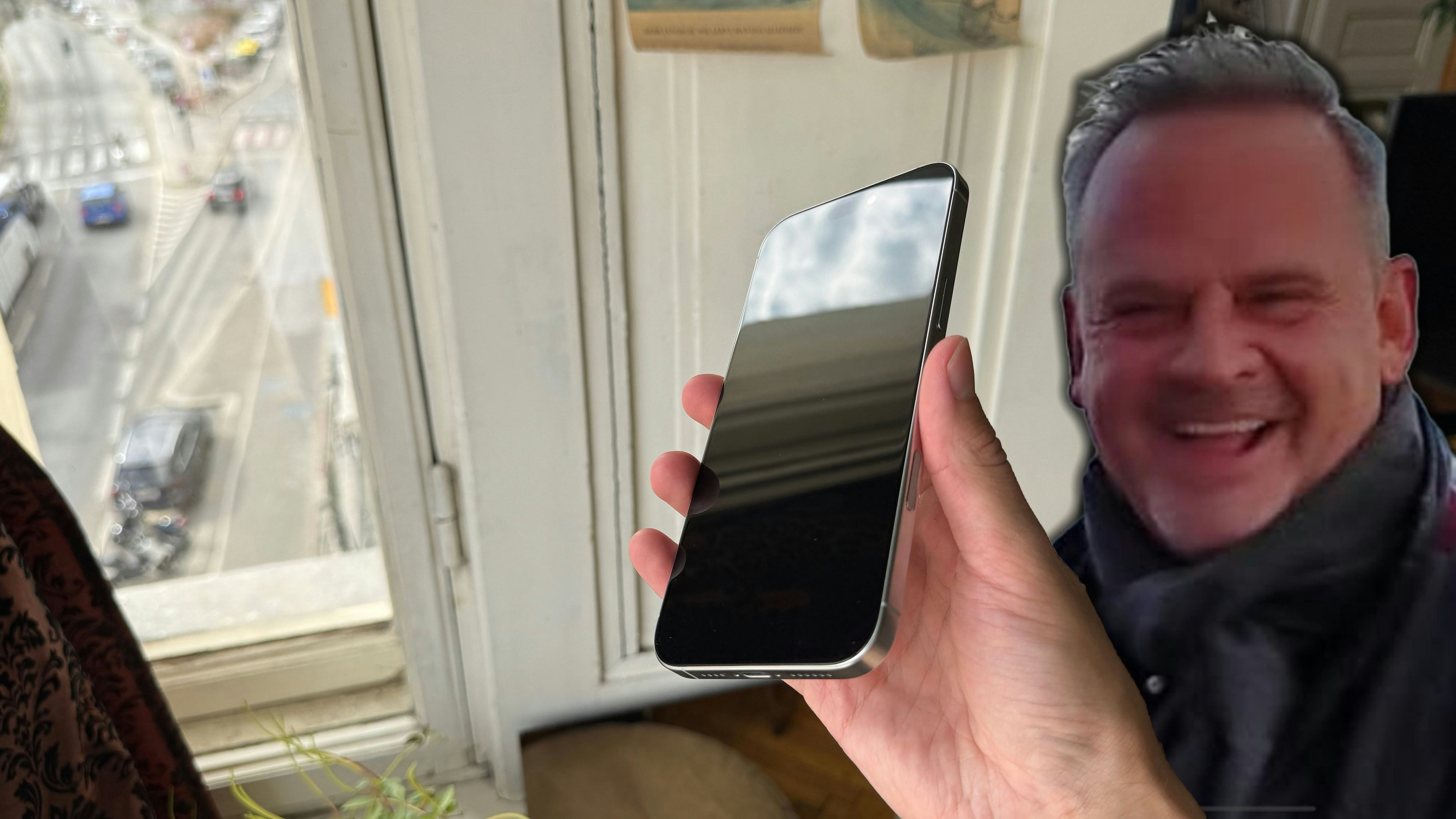 Wiener bestellt iPhone, Fremder holt sein Paket ab