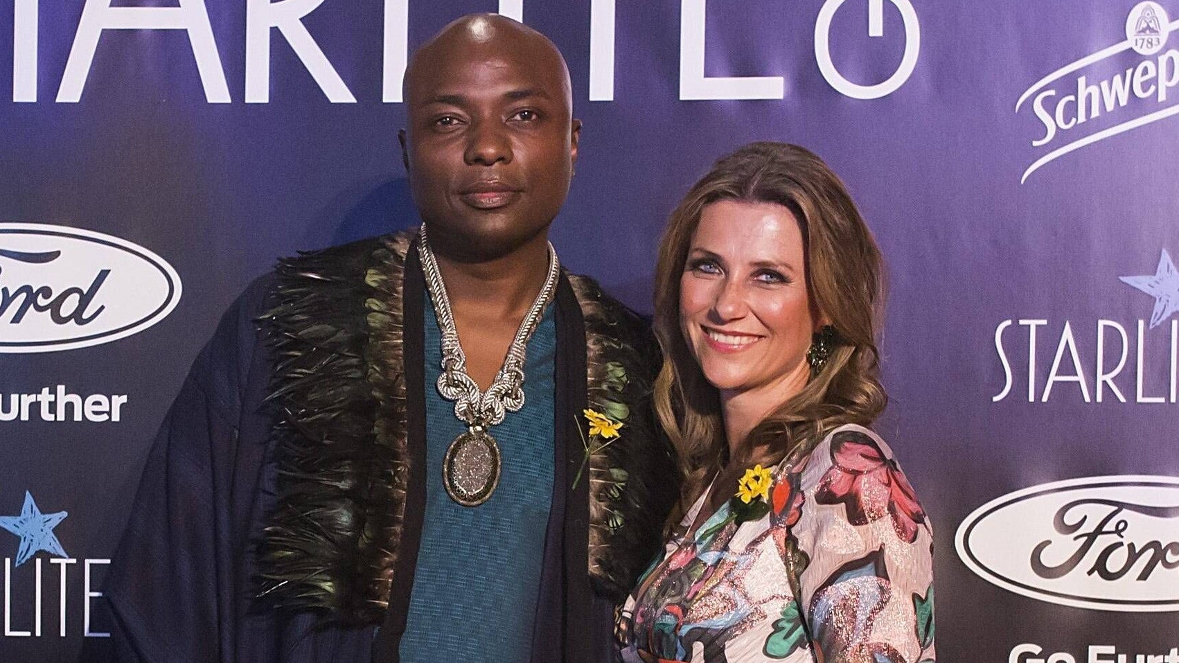 Heute.at - SMS beweist! Royal-Schamane gesteht sexuelle Übergriffe