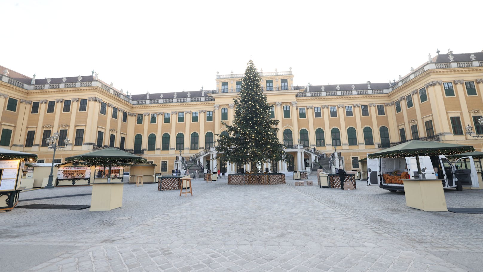 Neuer Weihnachtsmarkt Schönbrunn startet jetzt durch