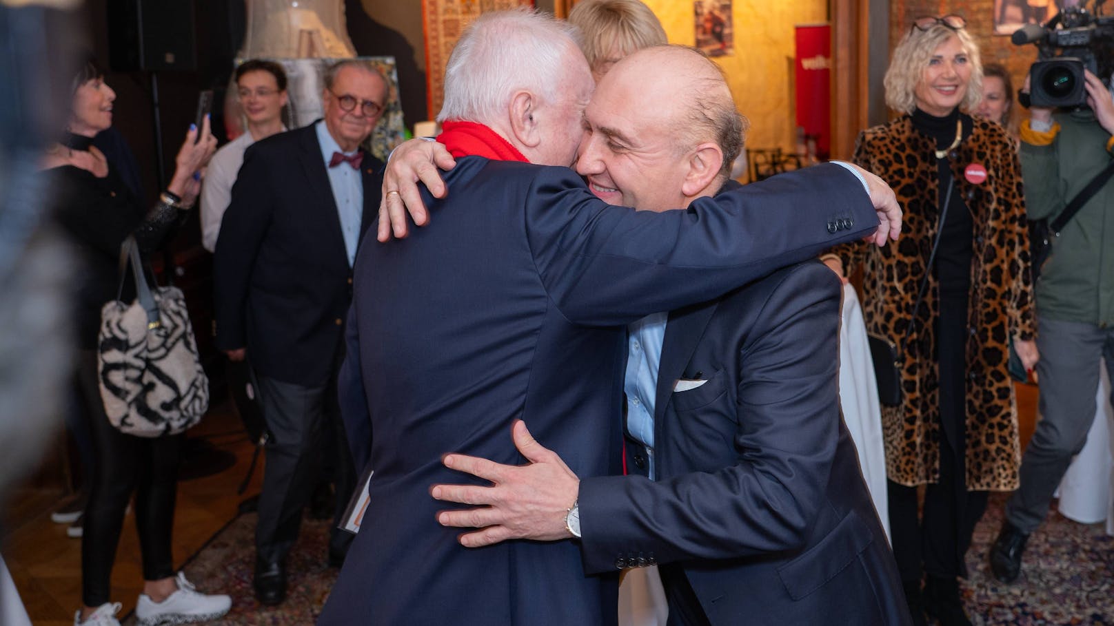 Ali Rahimi gab das Fest für die "Volkshilfe" und Michael Häupl in seinem Palais Szechenyi