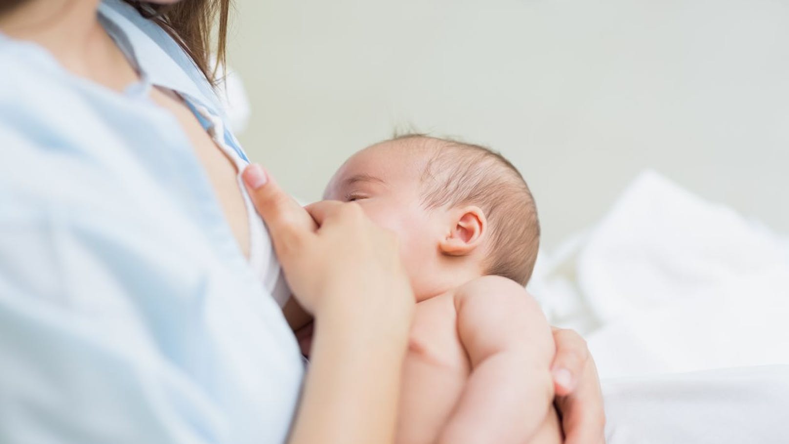 Beim Stillen: Das ist die größte Todesgefahr fürs Baby