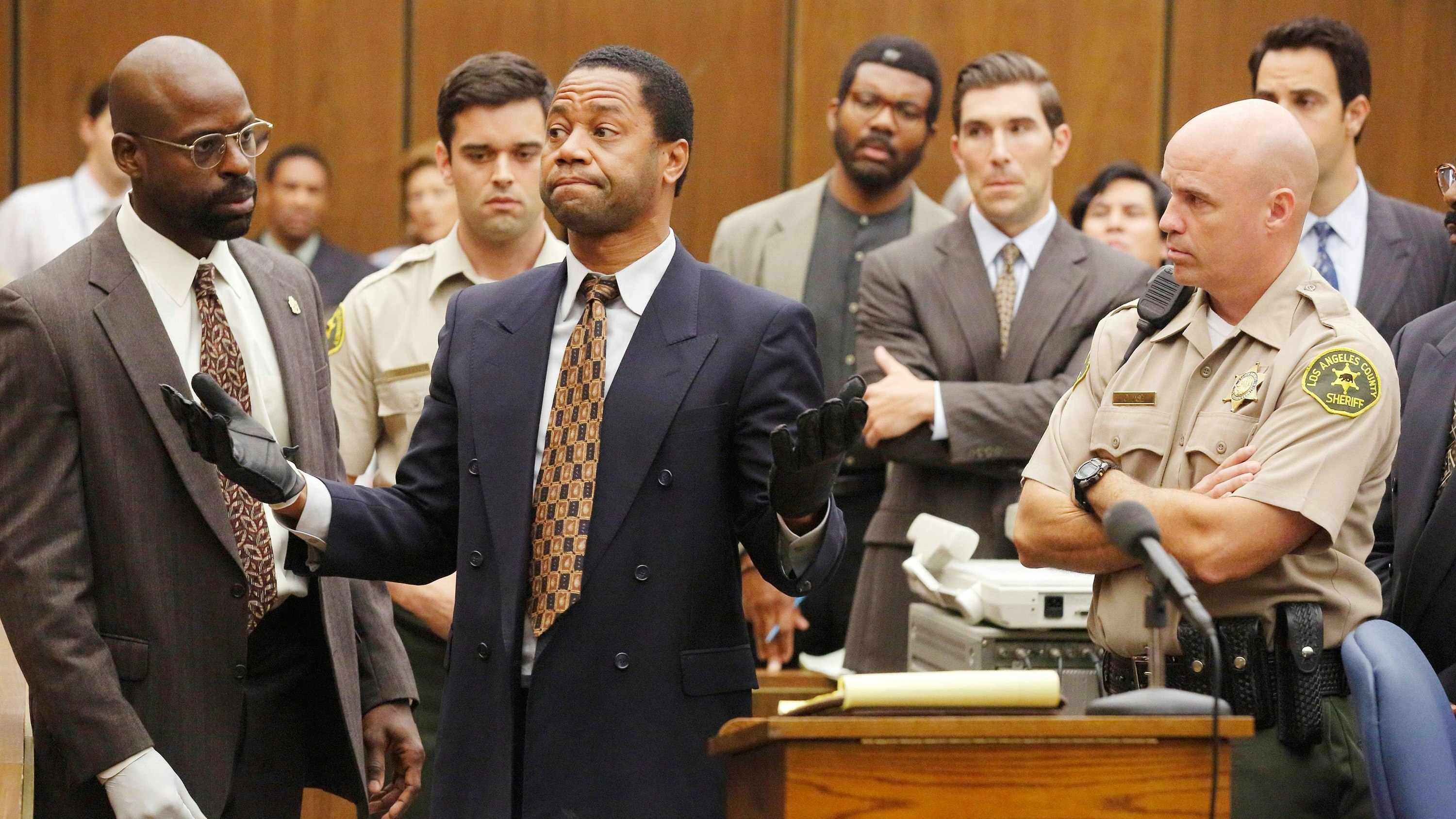 "Die Handschuhe passen nicht": Der Moment, in dem der Prozess gegen den Ex-Football-Star O.J. Simson kippte. Cuba Gooding Jr. in "American Crime Story: The People vs. O.J. Simson"