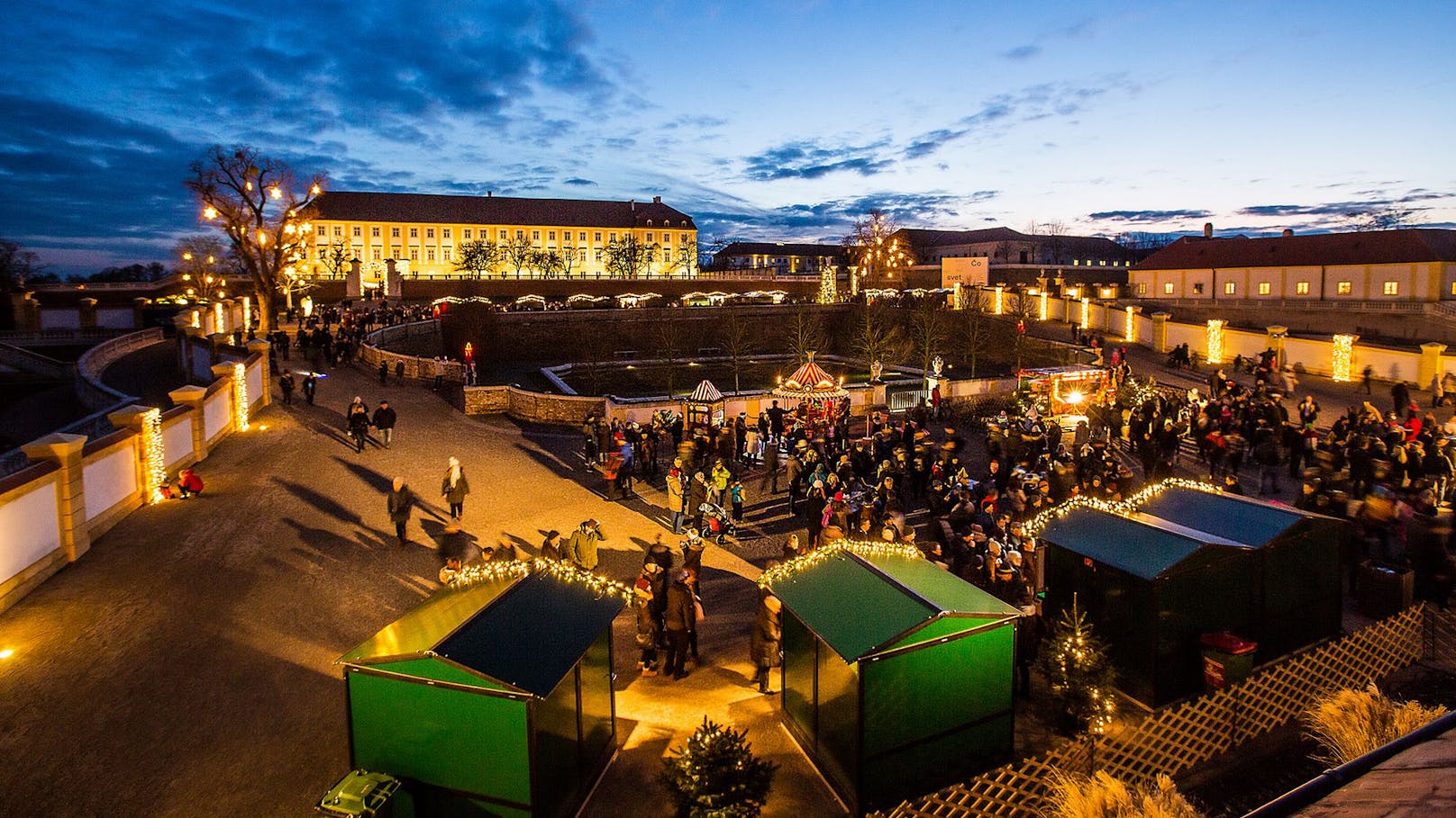 ﻿Weihnachtsmarkt auf Schloss Hof