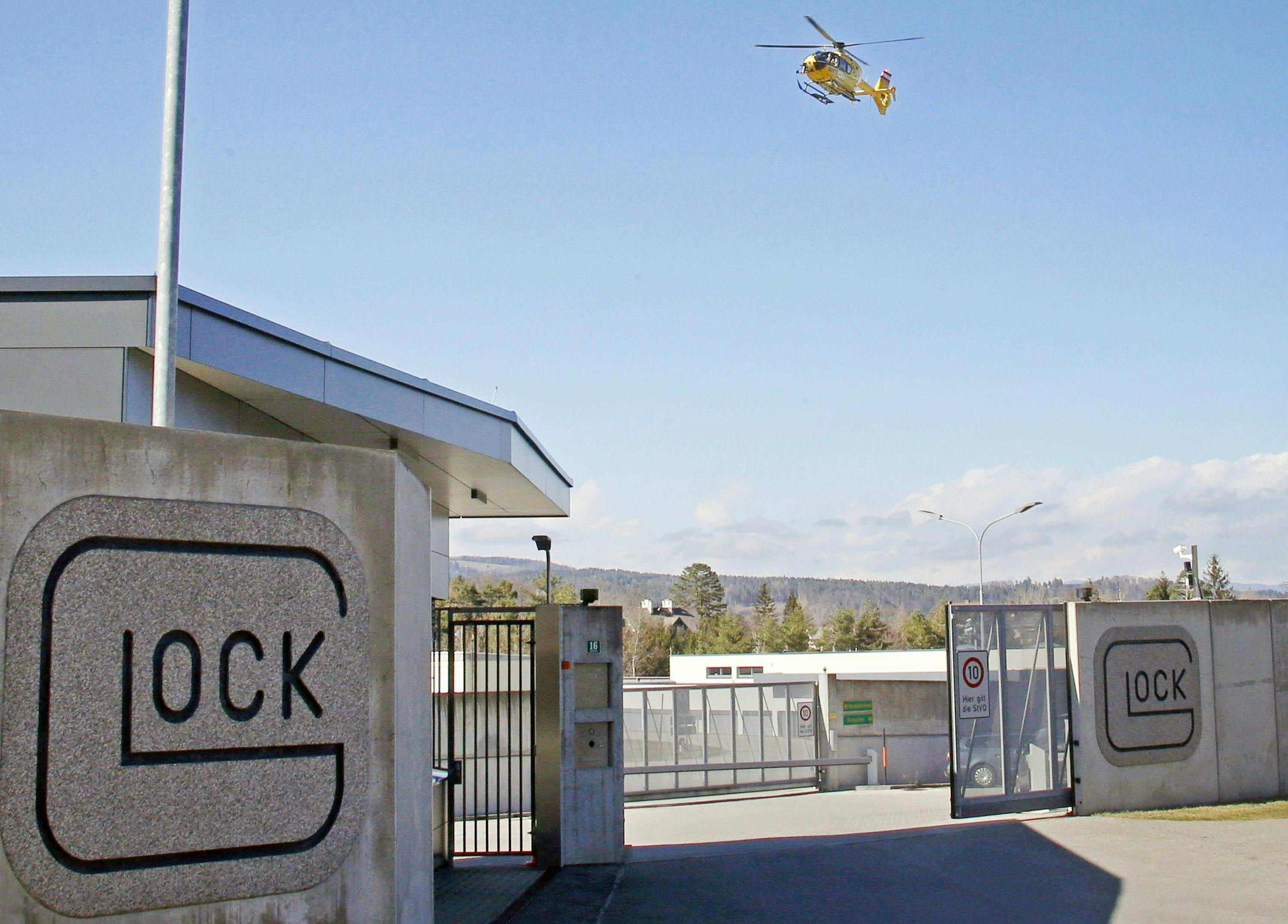 An den Produktionsstätten in Ferlach (Kärnten) und Deutsch-Wagram (Niederösterreich) wurden dutzende Angestellte gekündigt.