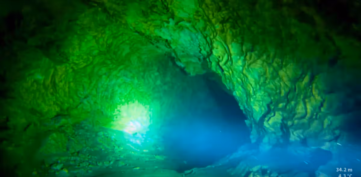 Der verunglückte Taucher in der Höhle Sorgente del Brenno, konnte am 9. November 2024 geborgen werden.