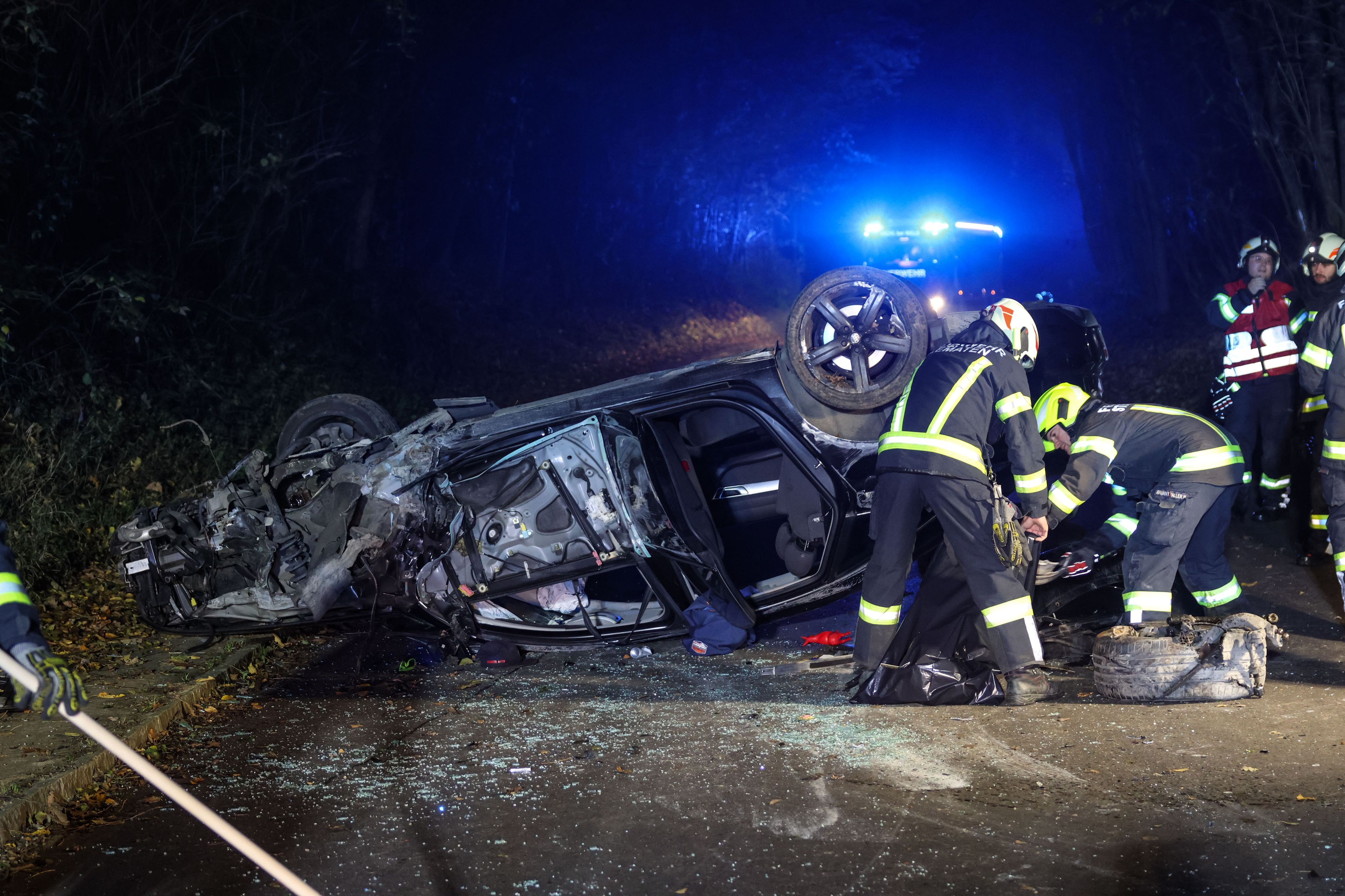 Das völlig demolierte Wrack.