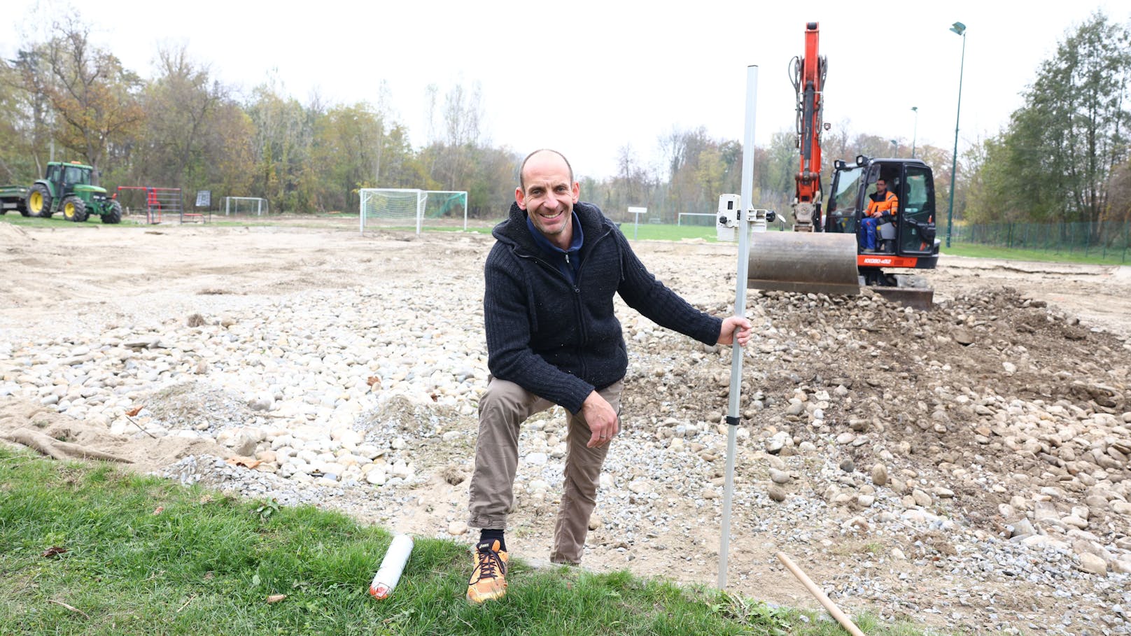 Langenlois wurde vom Hochwasser schwer getroffen. Die Aufräumarbeiten sind in vollem Gange.