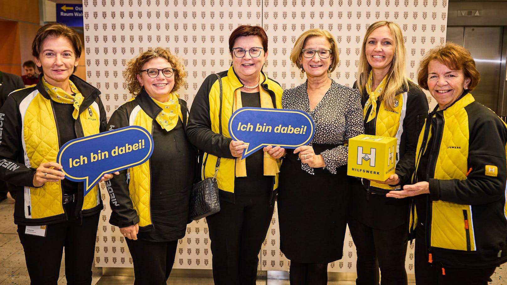 Auch das Hilfswerk Niederösterreich war bei der Freiwilligenmesse dabeiAndrea Wolf, Marion Gabler-Söllner, Präsidentin Michaela Hinterholzer, Landeshauptfrau Johanna Mikl-Leitner, Michaela Pasching, Pauline Gschwandtner