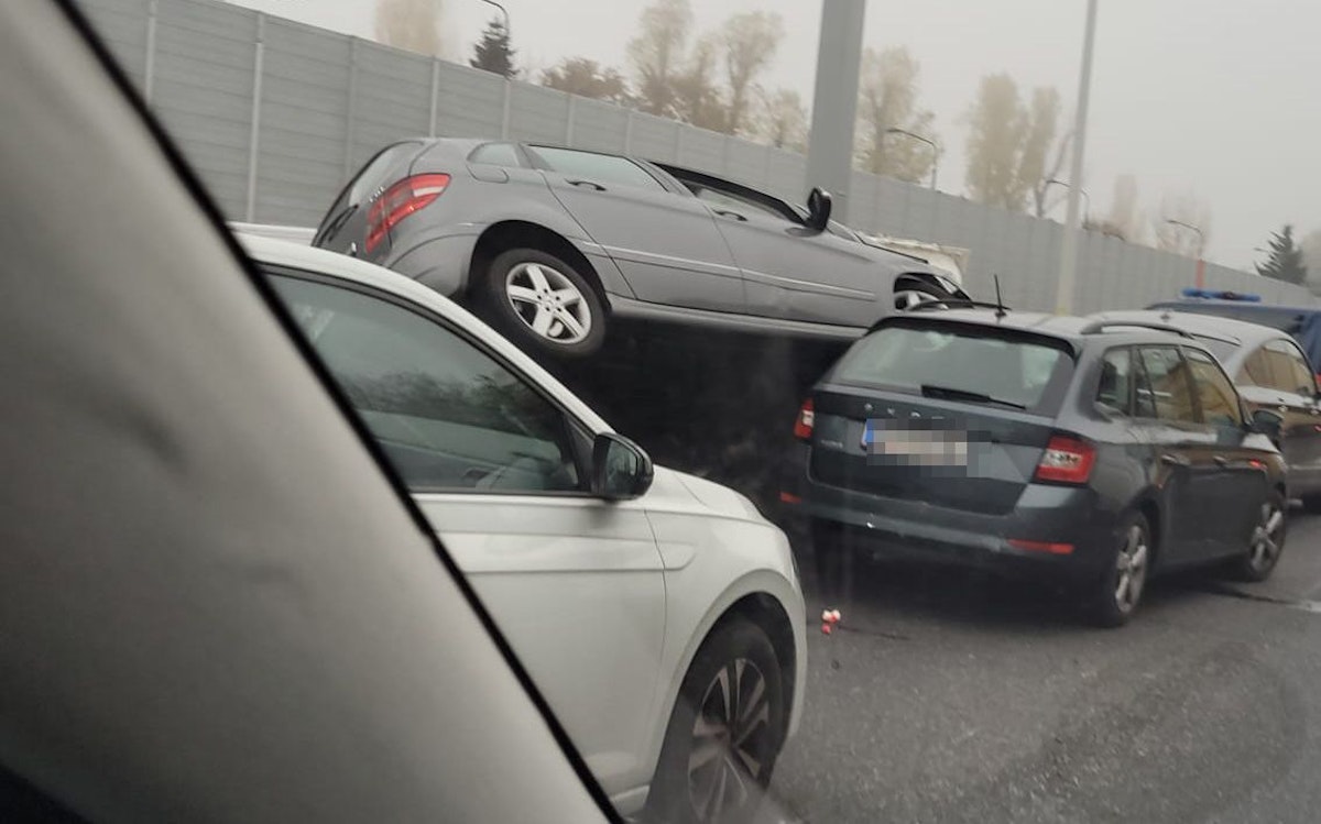 Schwerer Verkehrsunfall auf der A22 in Wien