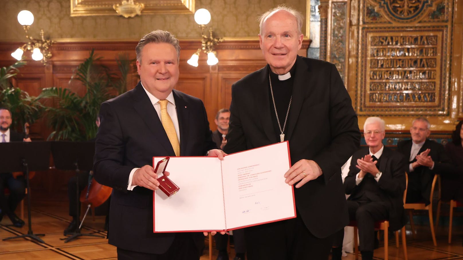 Kardinal Schönborn erhält Wiens höchste Auszeichnung