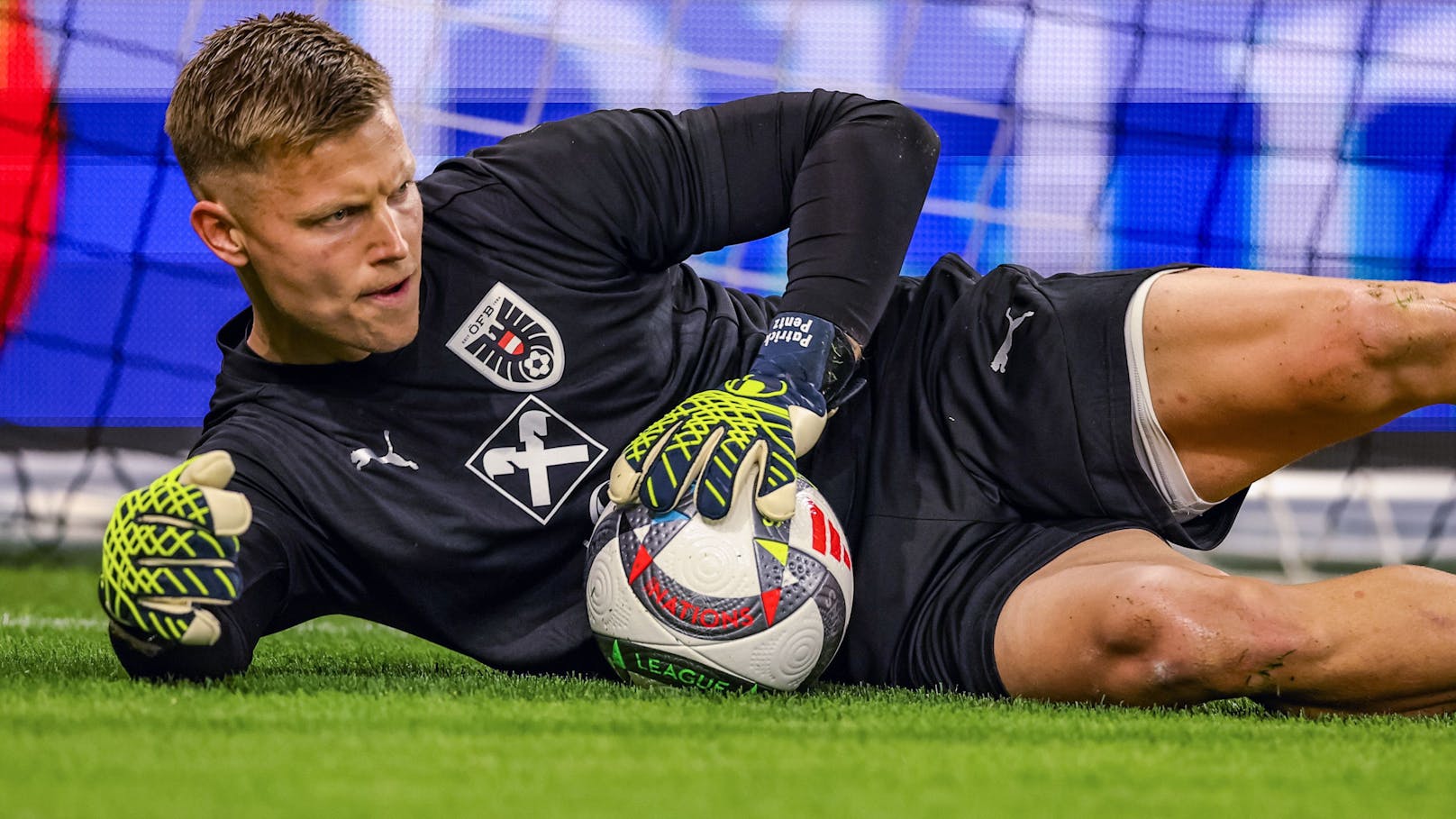 Vier Kaugummis pro Match! ÖFB-Goalie Pentz verrät Trick