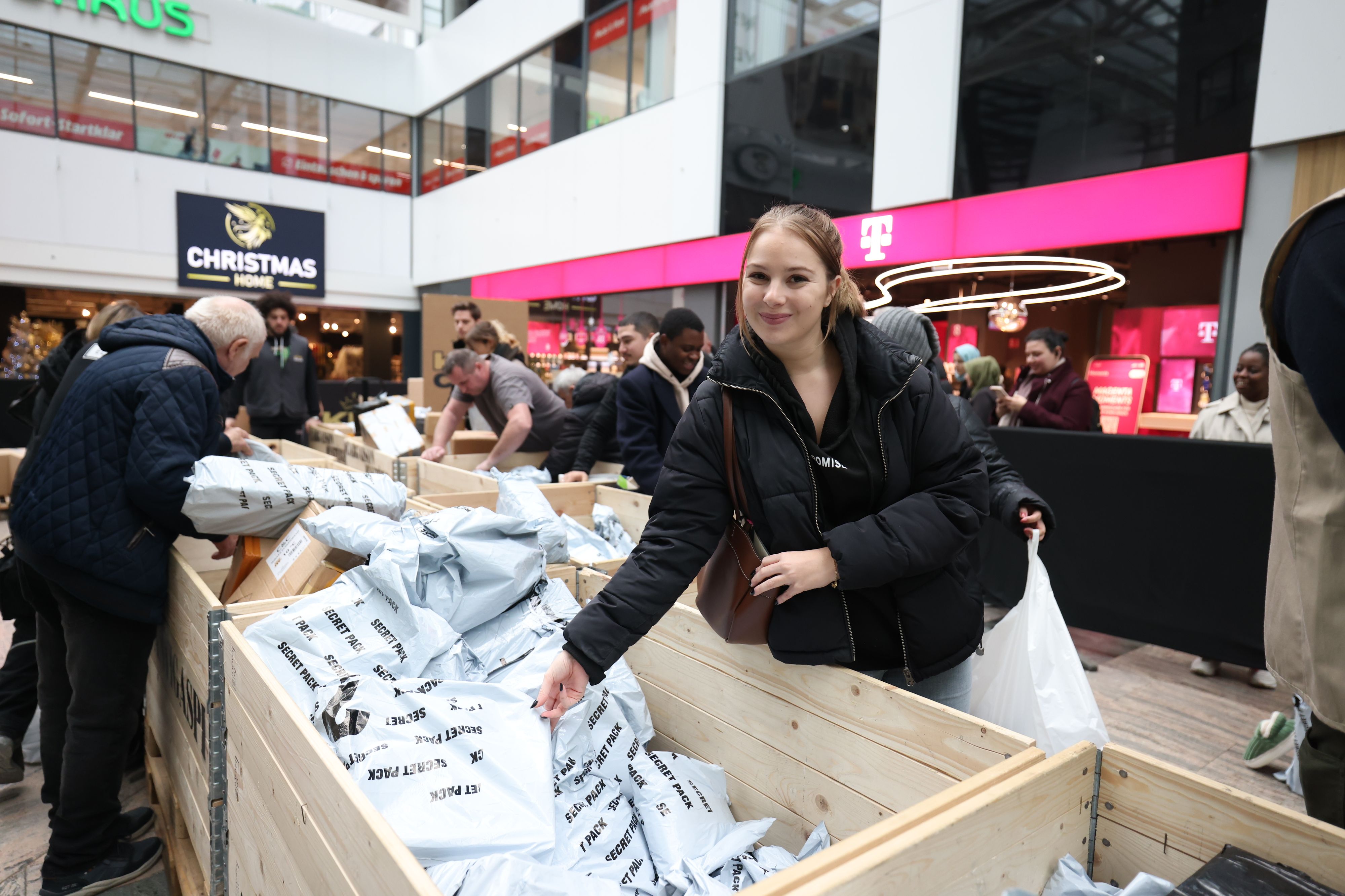 Was in den jeweiligen Paketen enthalten ist, hängt vom Zufall ab.