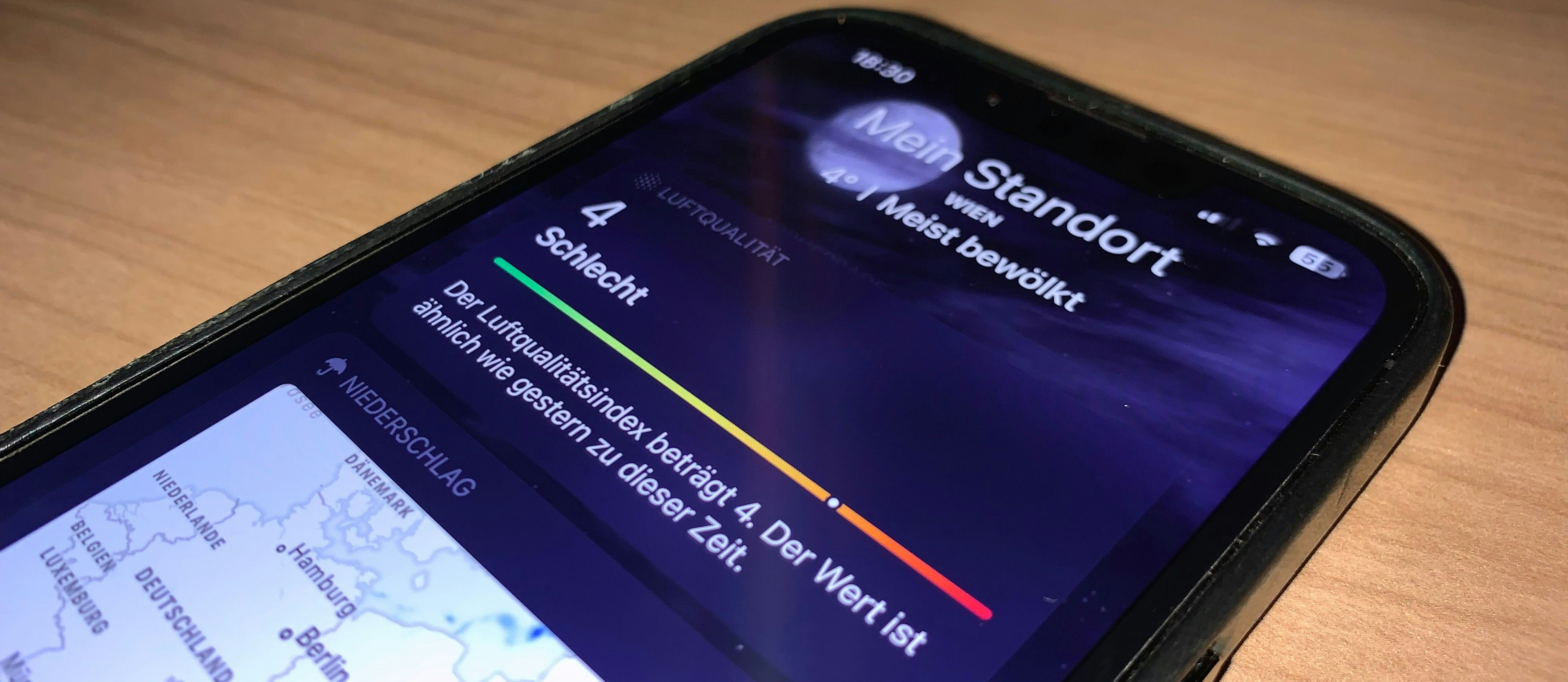 Generell schlagen derzeit alle Wetter-Apps auf Smartphones Alarm aufgrund der schlechten Luftqualität in Teilen Österreichs, die Apple-App agiert dabei am sensibelsten