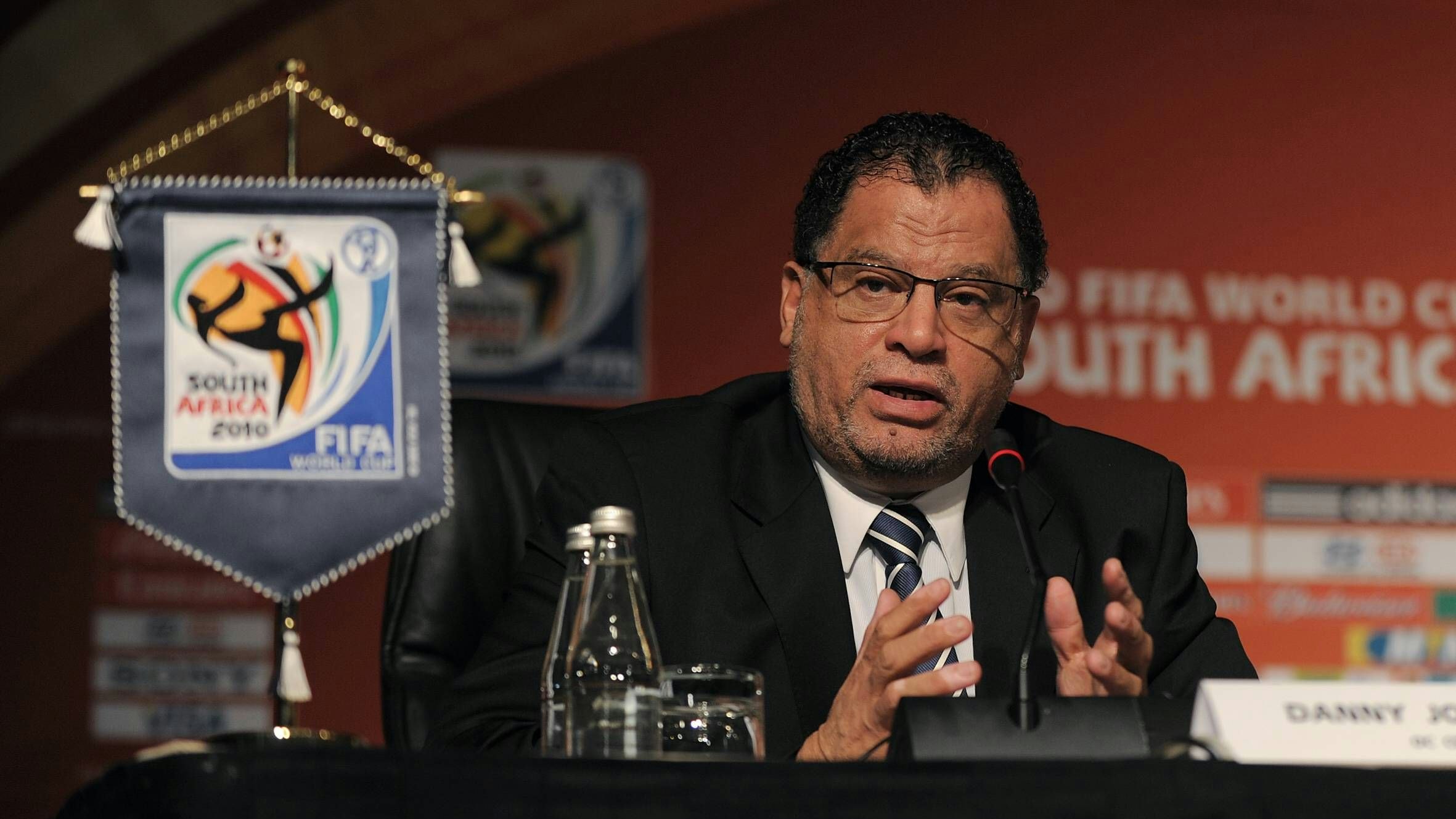 Heute.at - Fußball-Boss wegen Veruntreuung festgenommen