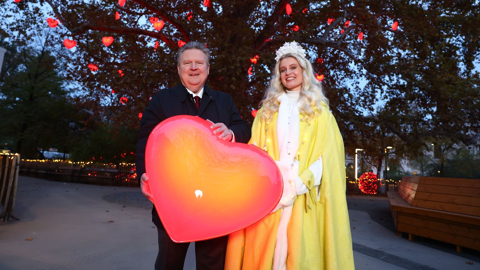 Christkindlmarkt lässt Augen und Herzerl leuchten