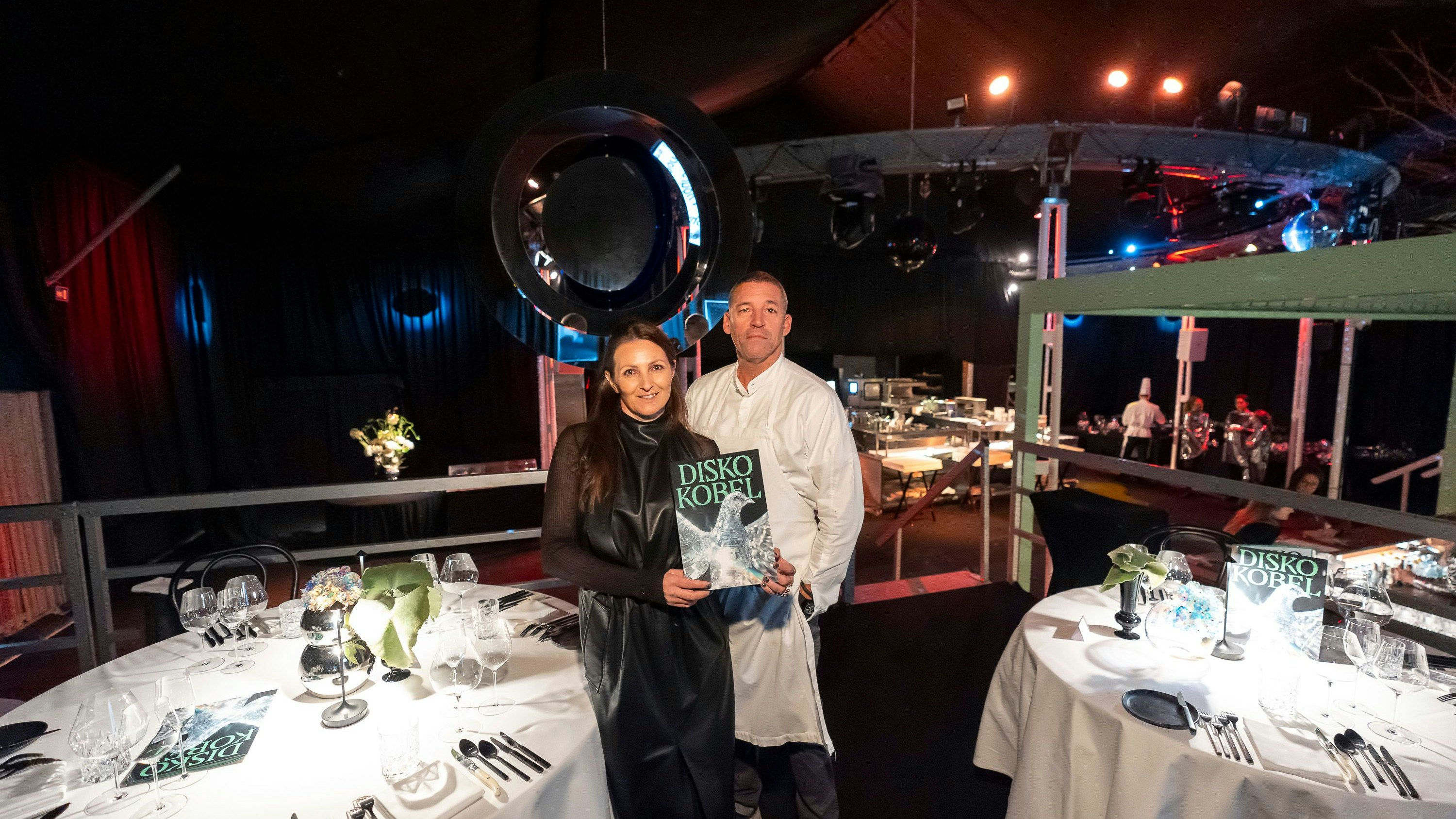 Edelgastro-Ehepaar Barbara Eselböck und Alain Weißgerber bespielen bis 22. Dezember den Volksgarten mit ihrem "Diskokobel".