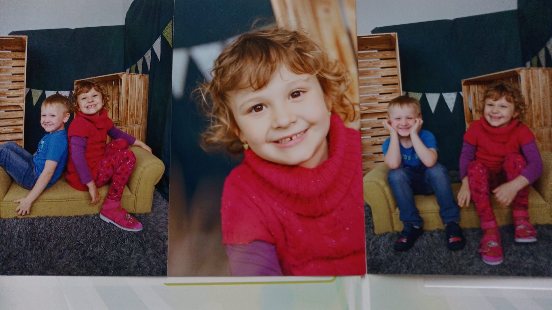 Lara (4) ist überglücklich – schon bald bekommt sie ihr Geschenk. Dann flitzt Bruder Elias nicht mehr davon.