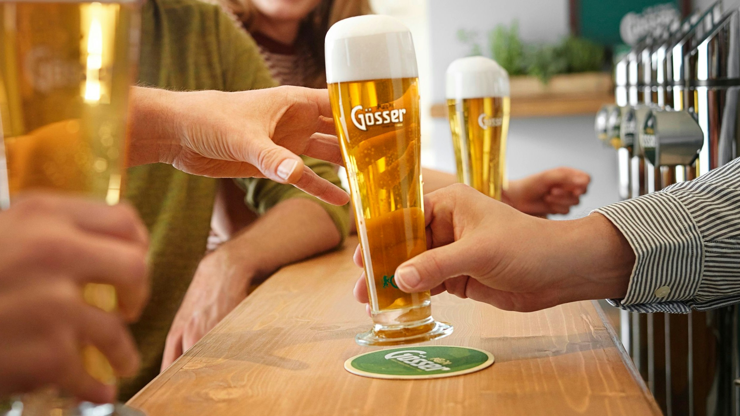 Download von www.picturedesk.com am 14.11.2024 (11:15).  In kleiner aber auch in großer Runde kann der bierige Feiertag auch heuer genussvoll gefeiert werden. *** Die Nutzung des Bildes für redaktionelle Zwecke ist kostenlos. Weitergehende Nutzung bedarf der Zustimmung des Aussenders. *** - 20240927_PD1674 - Rechteinfo: OTS-Bild (OTS) Redaktionelle Nutzung im thematischen Zusammenhang mit der Aussendung kostenfrei gestattet.