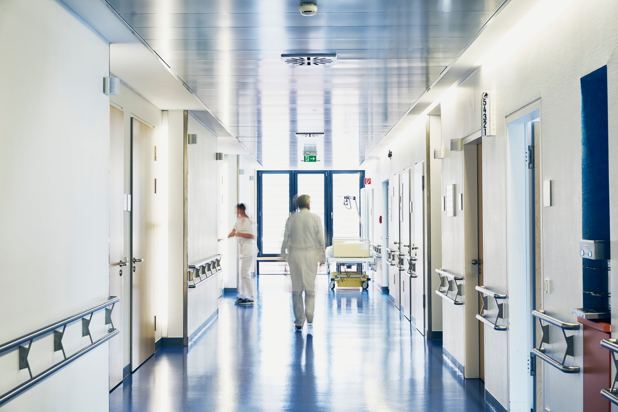 Die Neos kritisieren die aktuelle Schieflage im Gesundheitssystem und legen ihre eigenen Forderungen auf den Tisch.