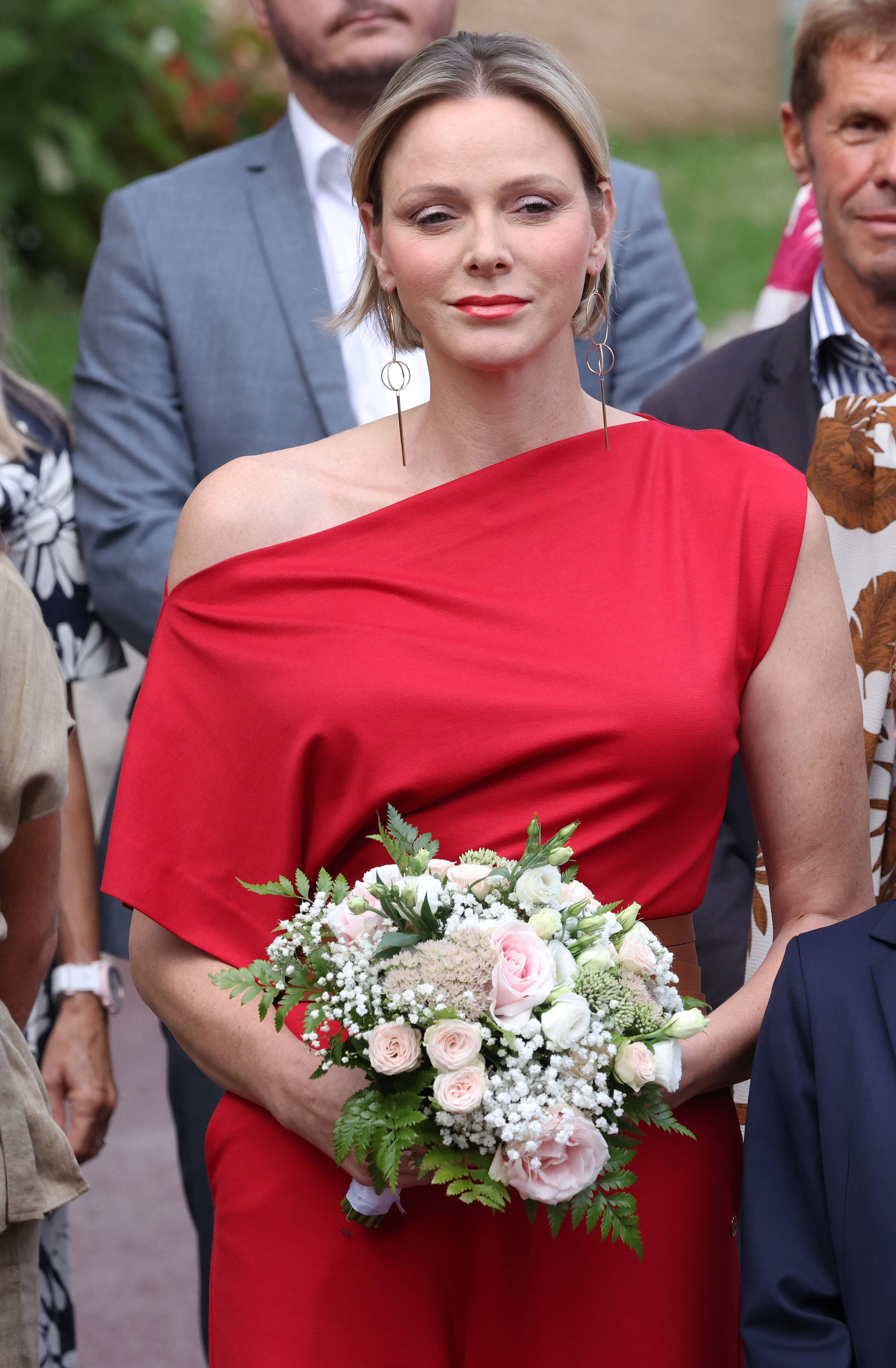 Charlène von Monaco ist noch immer nicht vollkommen genesen.